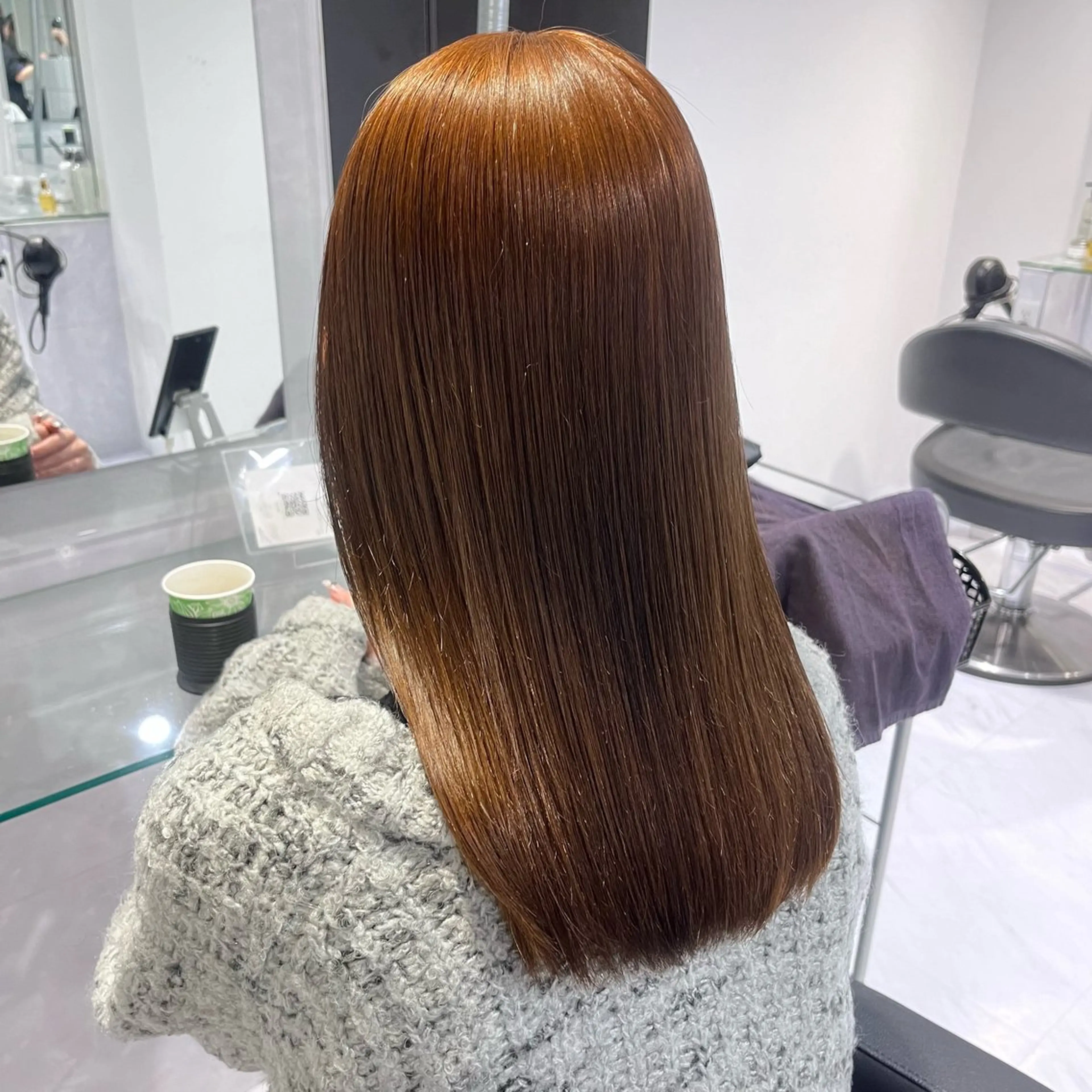 セミロング カラー 🫧うる艶トレンド 🫧透明感カラーのヘアスタイル