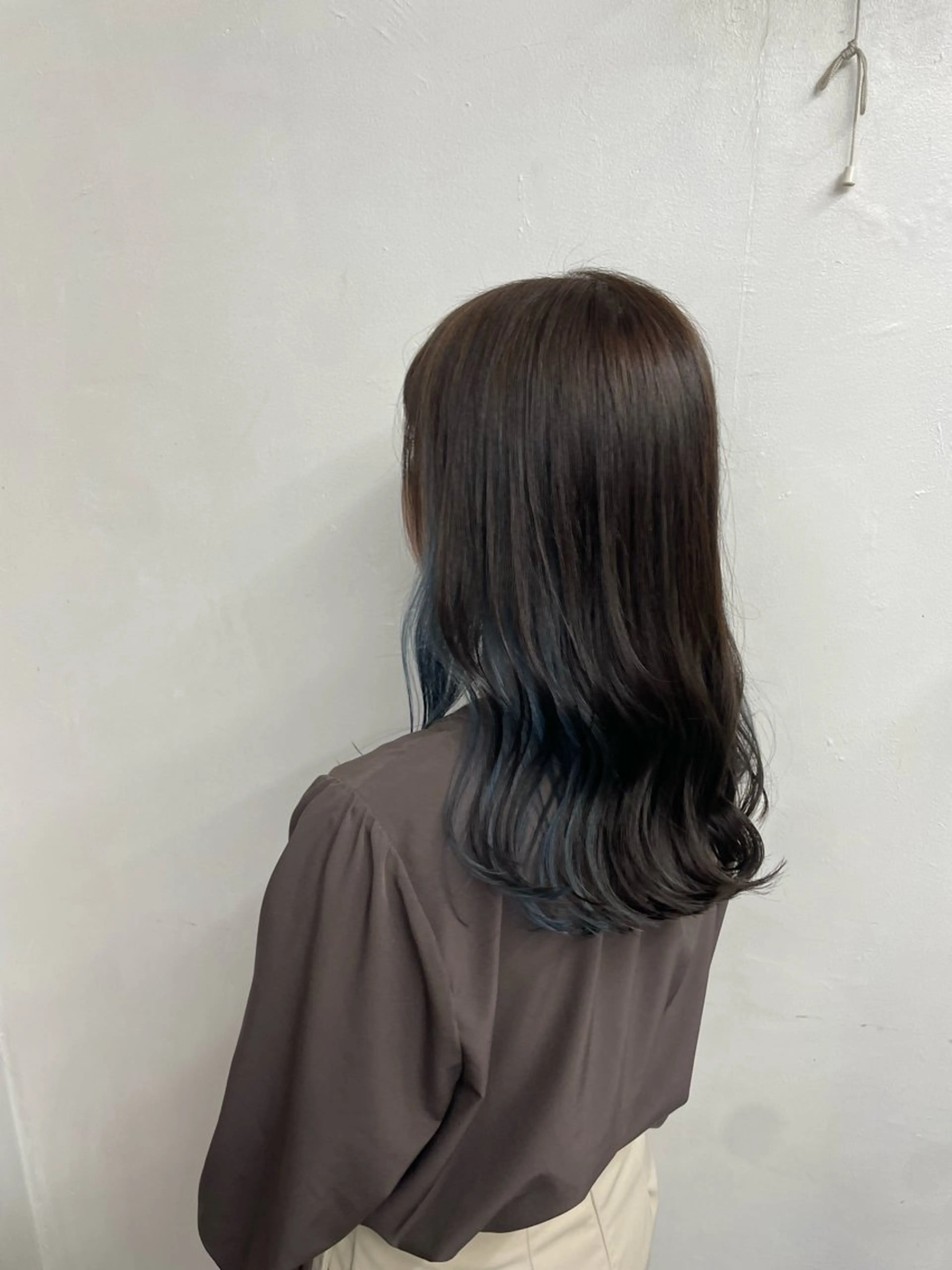 ミディアム アッシュ カット ヘアカラー SFIDA みつえのヘアスタイル