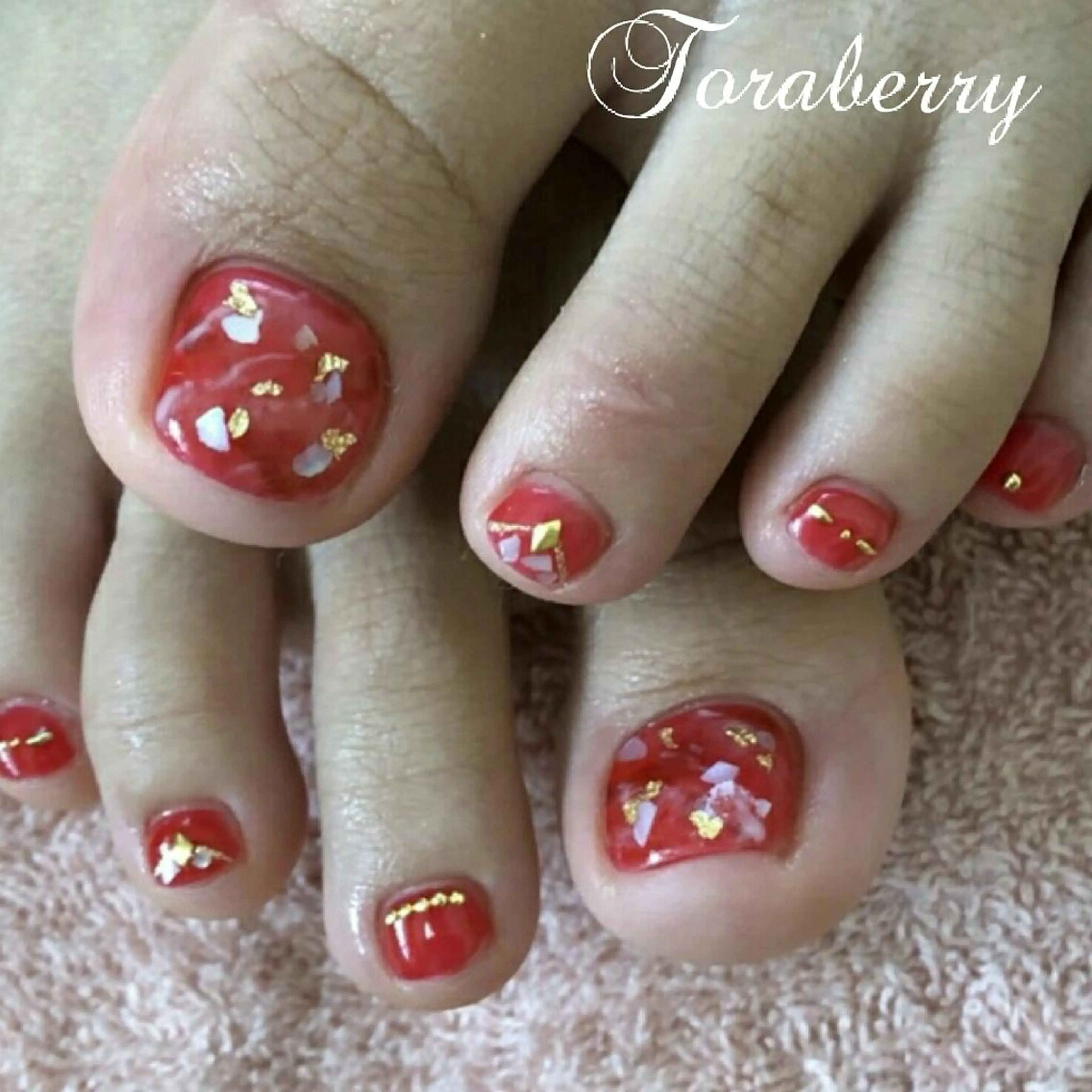 ネイル 赤色 フットネイル ネイリスト なつみのネイルデザイン