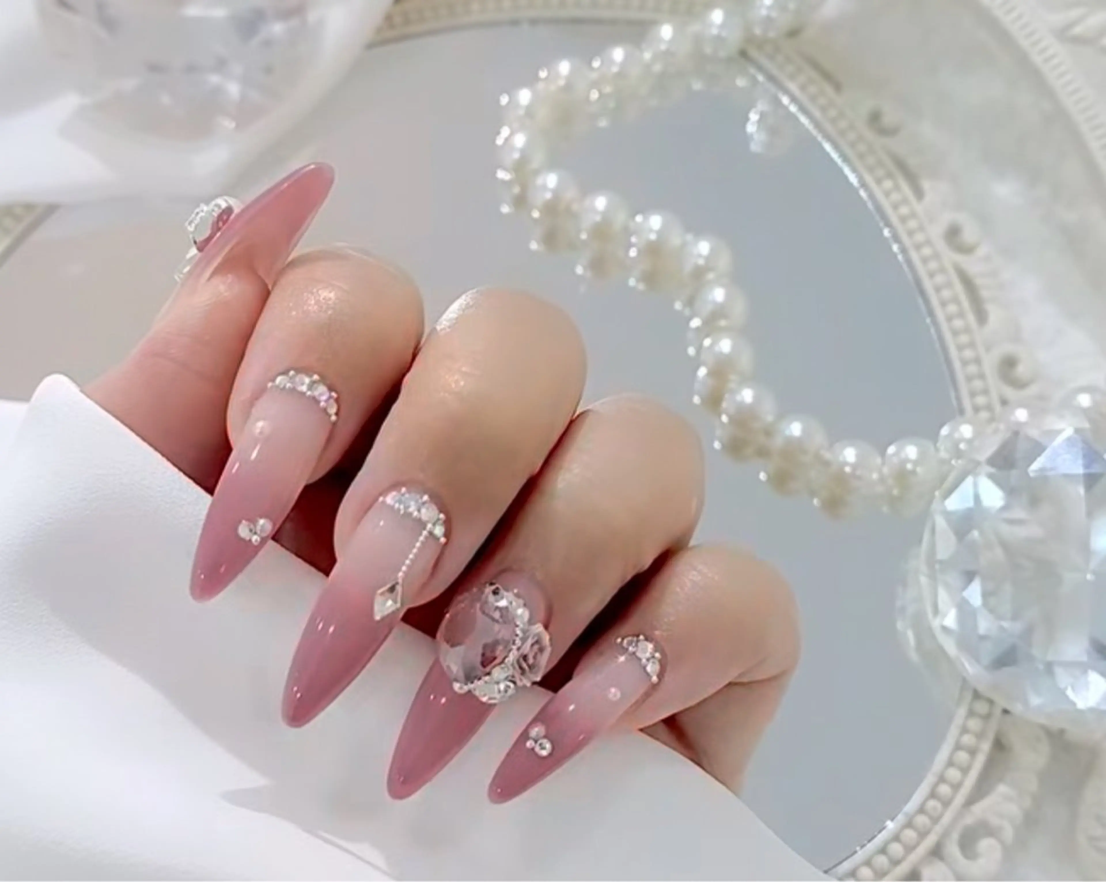 ネイル ハンドネイル Mew_Sanie所属・Sanie Salonのネイルデザイン