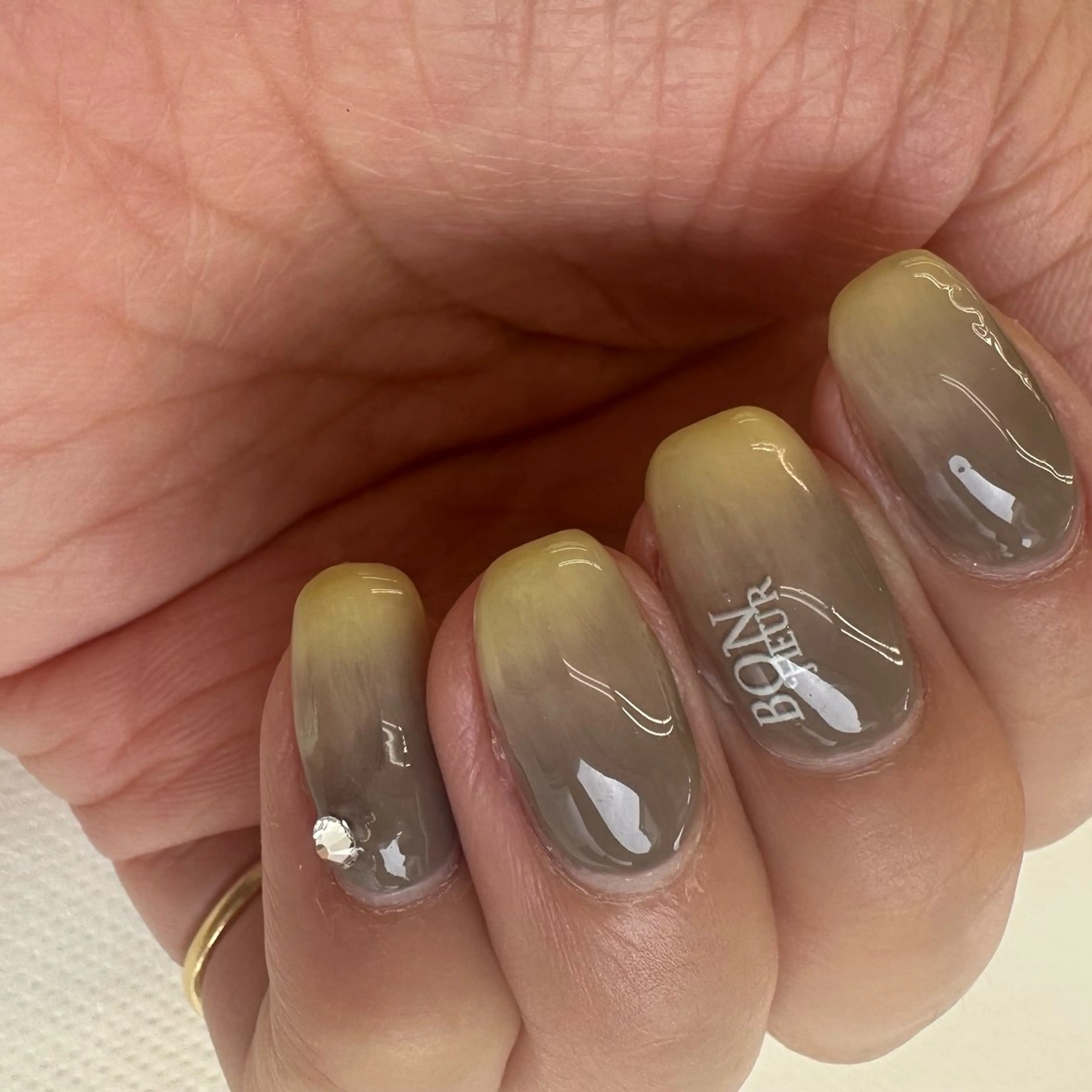 ネイル グラデーション 黄色 DeI'm  ふなば さとみのネイルデザイン
