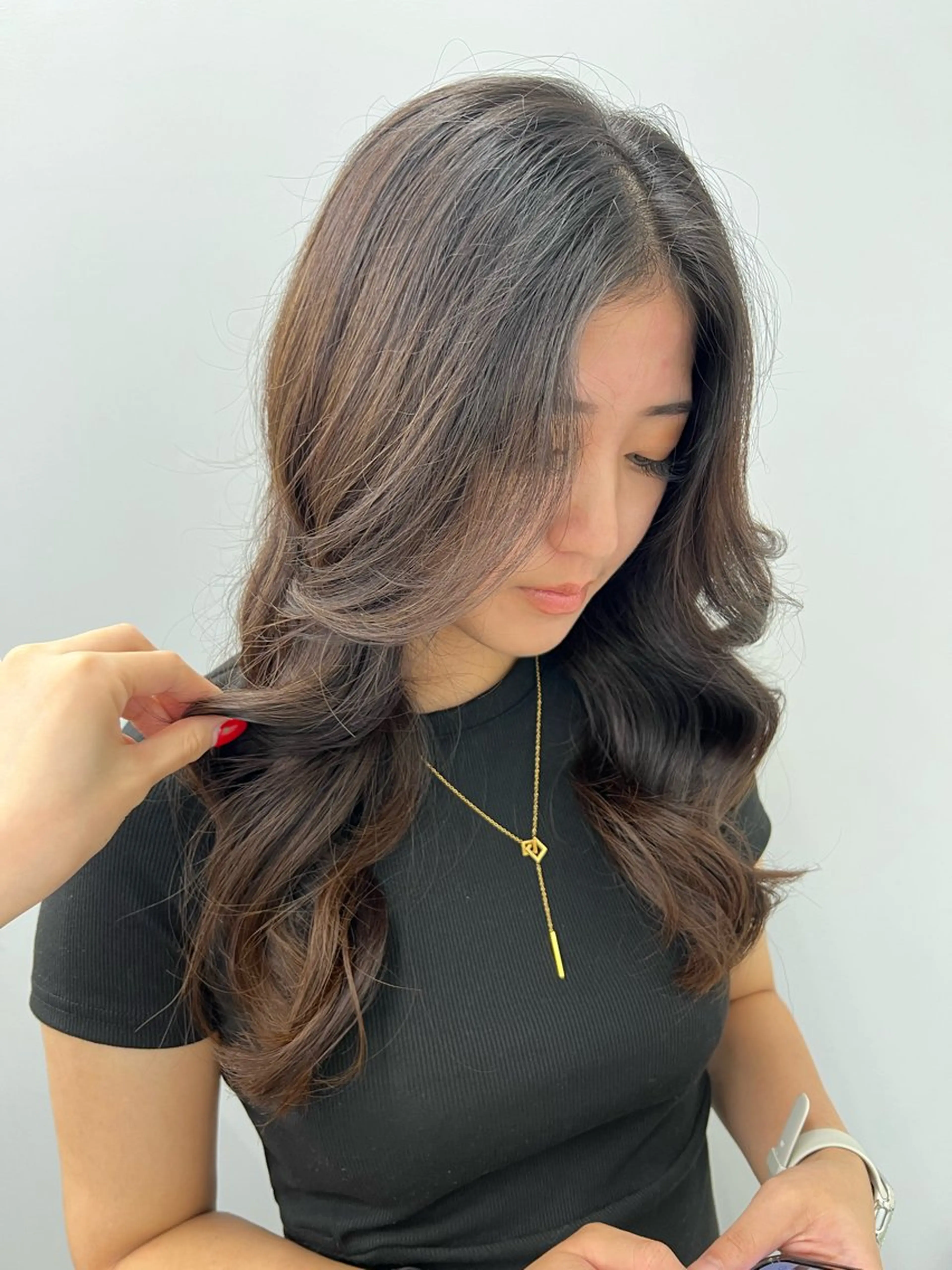 ロング レイヤーカット MYRTLE Mifūのヘアスタイル