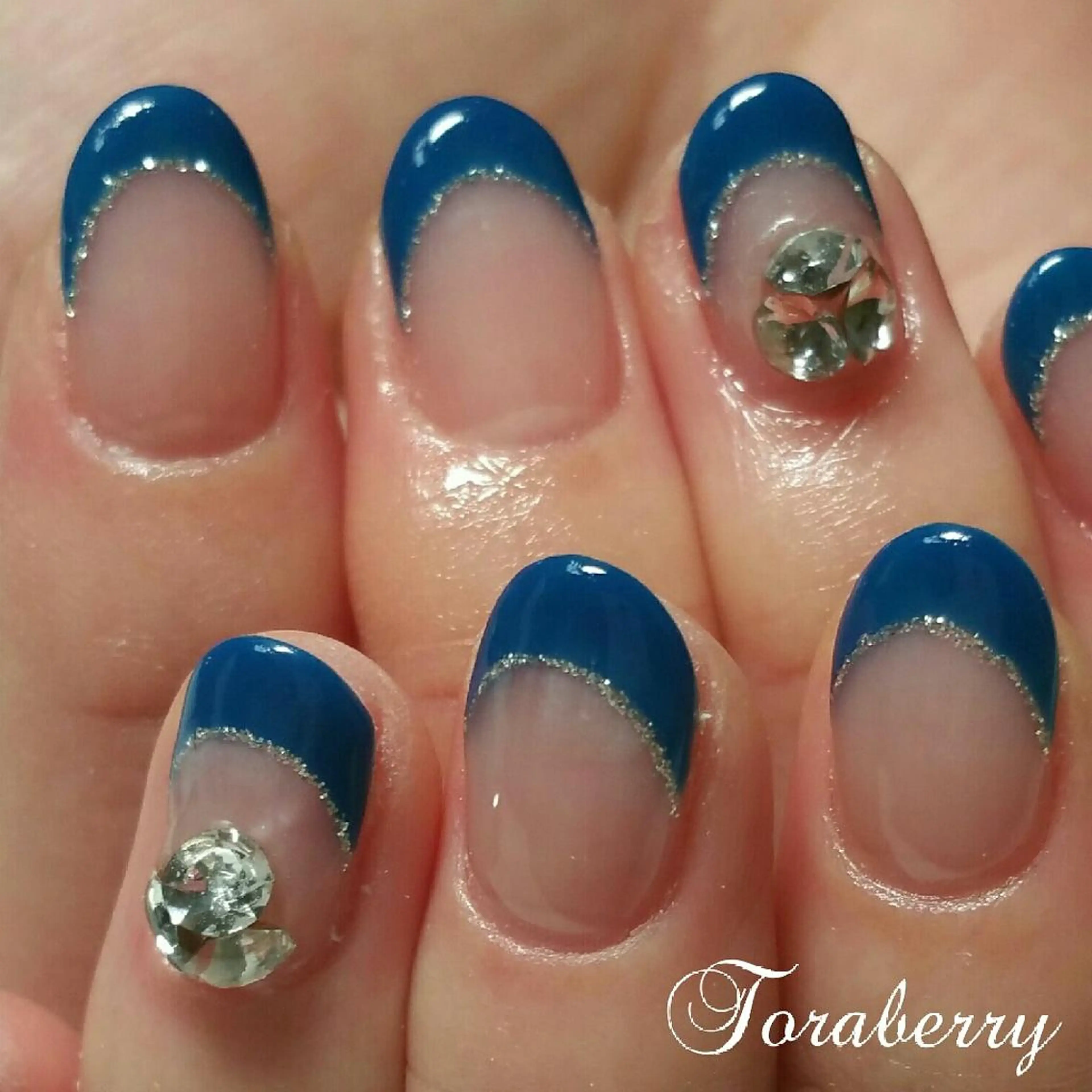 ネイル フレンチネイル ハンドネイル ネイリスト なつみのネイルデザイン