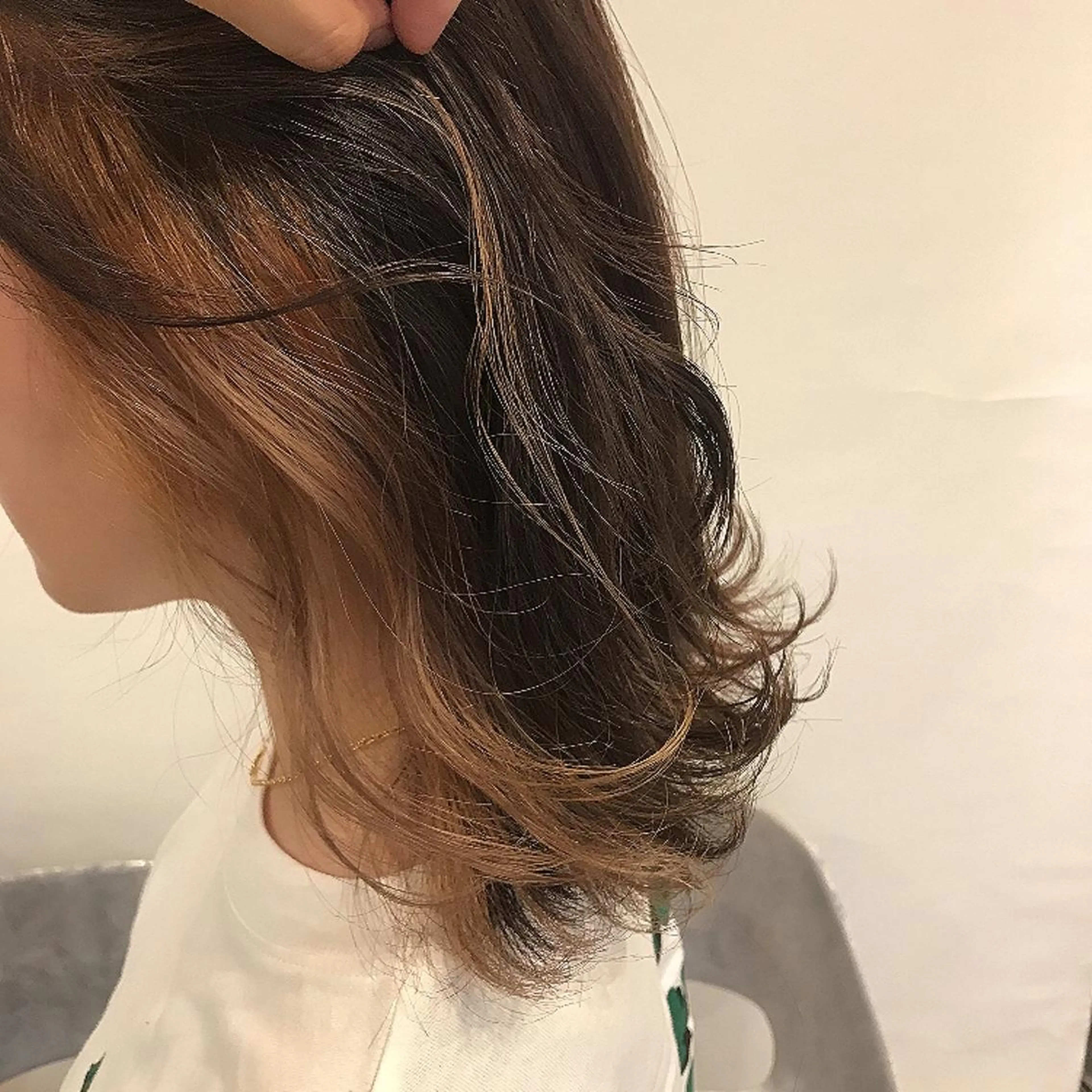 ミディアム 菅原 彩加のヘアスタイル