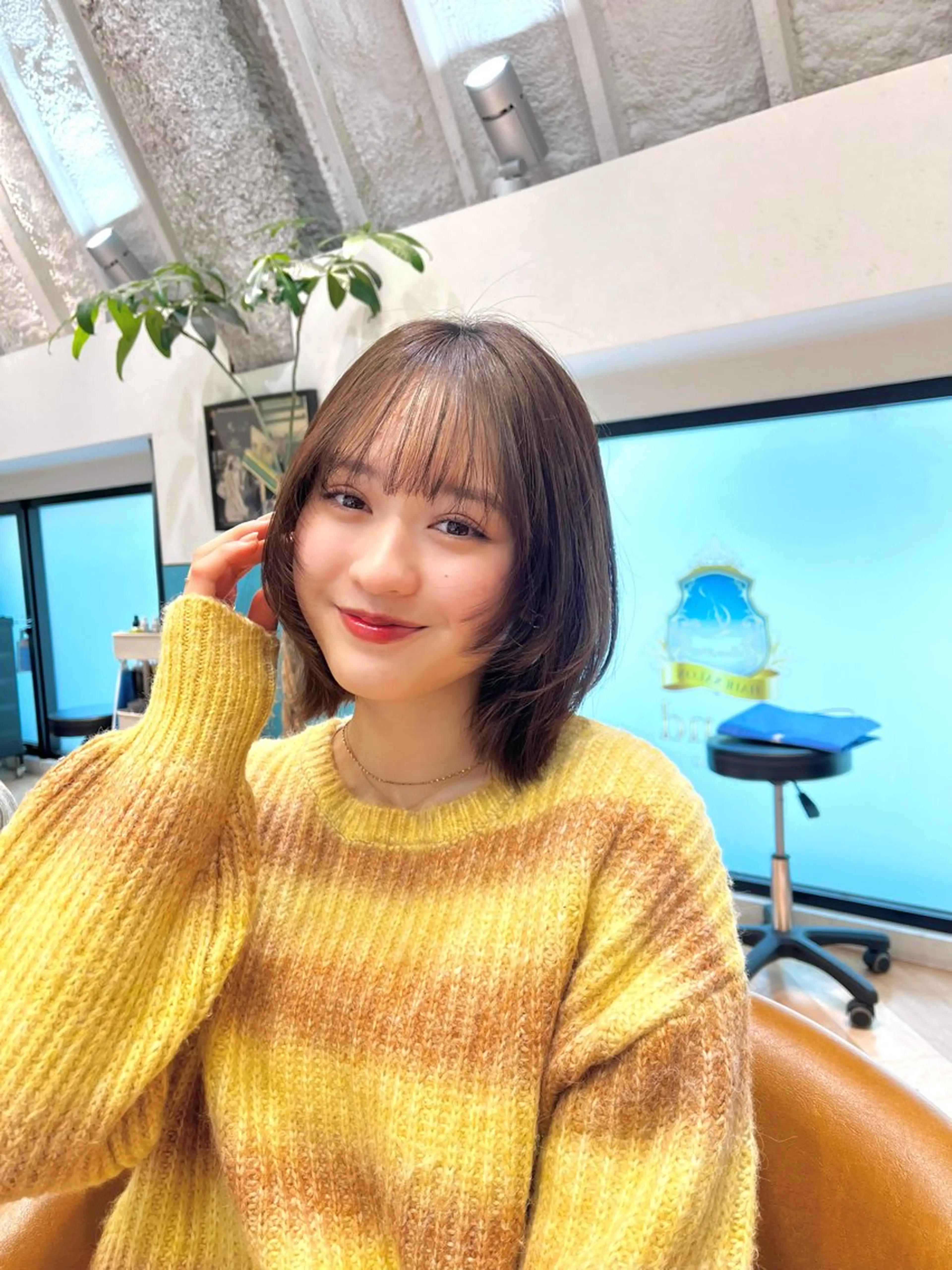 ミディアム stylist/ボブ ことの/韓国レイヤーのヘアスタイル