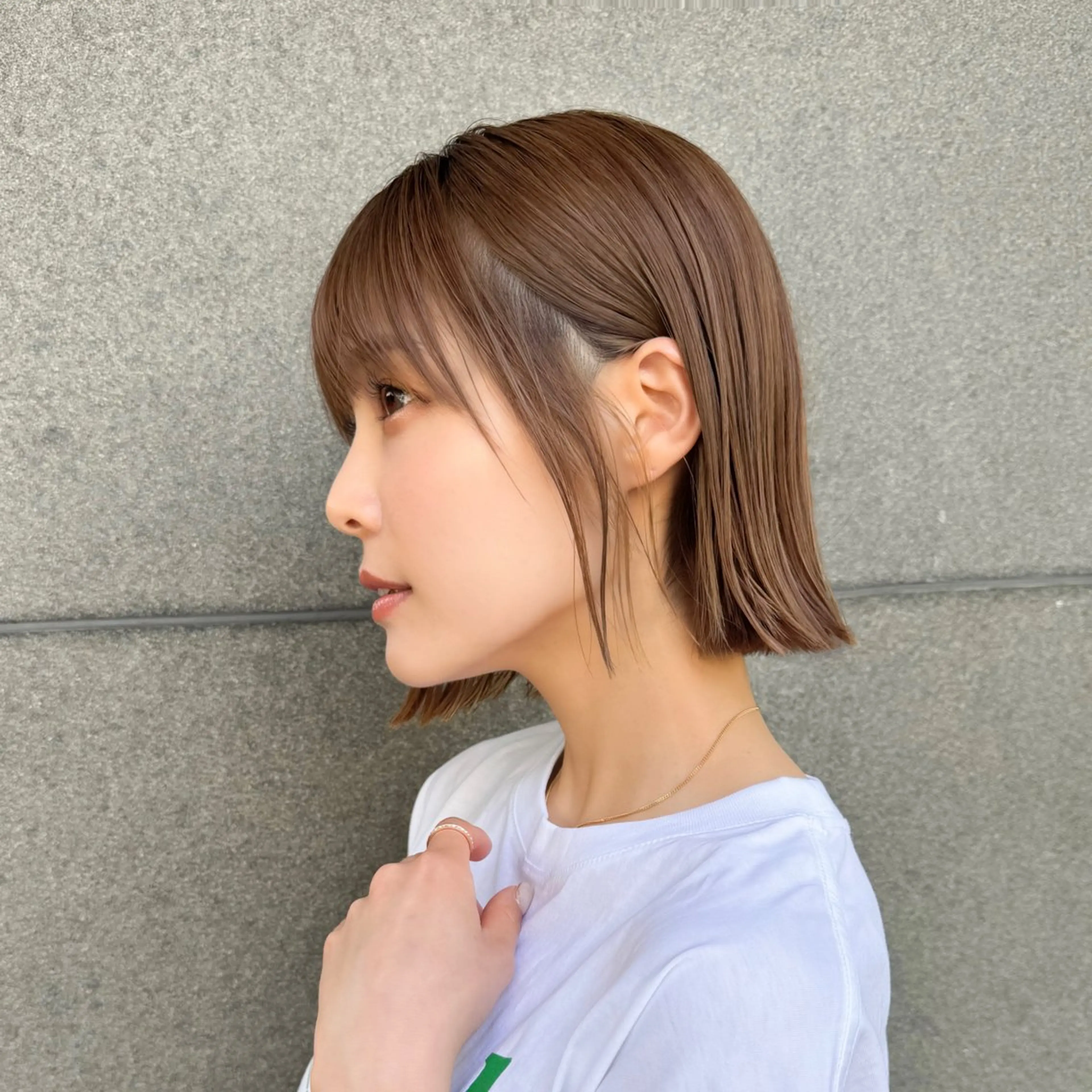 ショート カラー 顔周り/レイヤー/ 透明感/みっきーのヘアスタイル