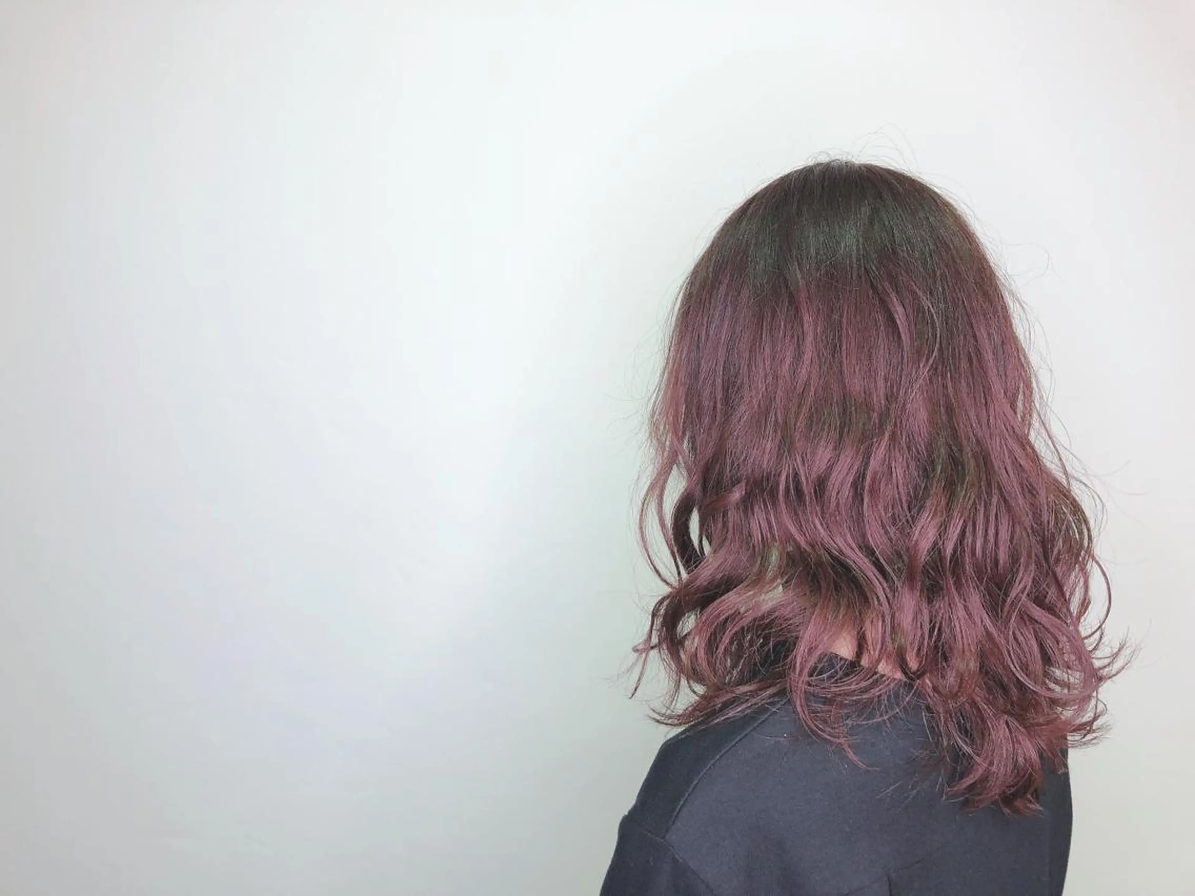 セミロング カラー レッドカラー Kou所属・💜髪質改善美髪💜 星野清光のヘアスタイル