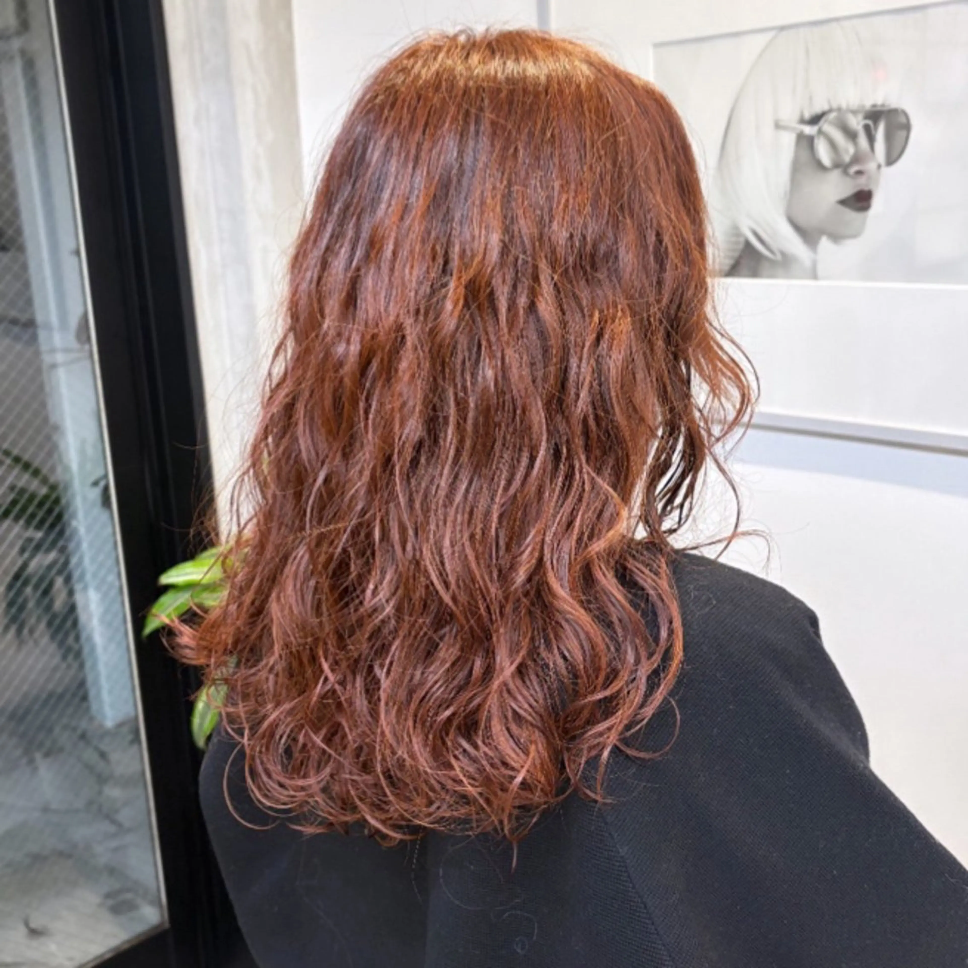 セミロング カラー セミロングパーマ オレンジ ヘアカラー トリートメント ヘッドスパ ヘアセット カジュアルを女っぽく 𝗮𝘆𝗮𝗰𝗼のヘアスタイル