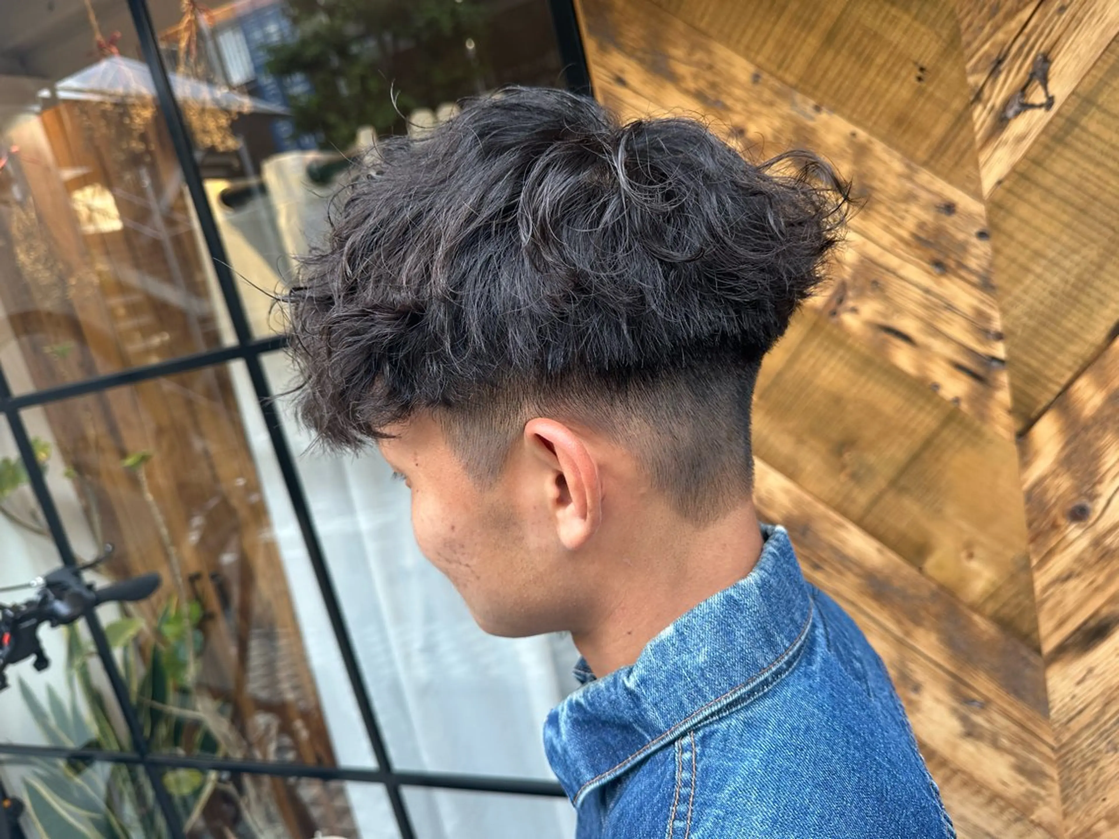 パーマ メンズ フェードカット メンズパーマ ニュアンスパーマ カット パーマ 【gemini店長】 メンズ特化中野稜平のヘアスタイル