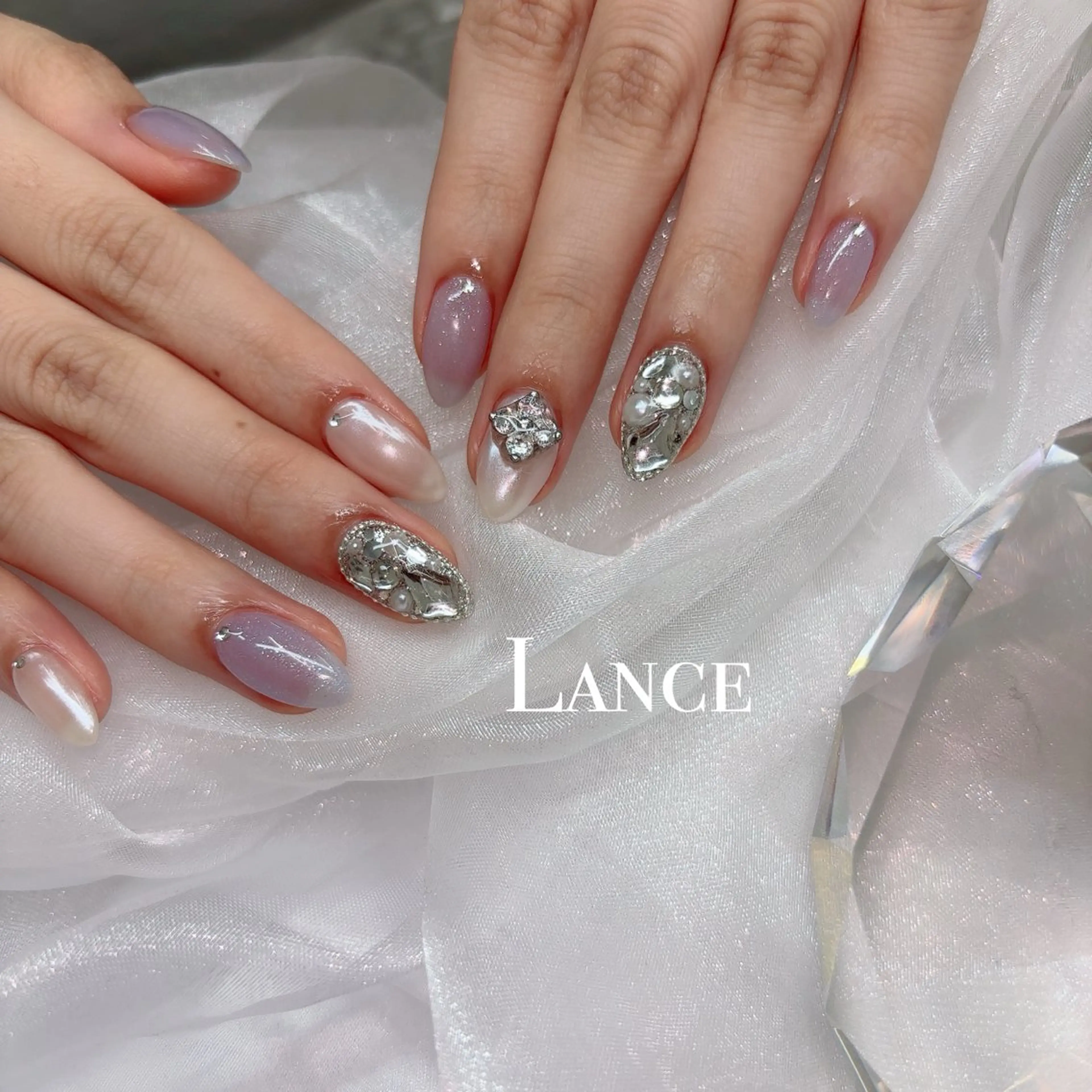 ネイル オーロラネイル フットネイル フレンチネイル ガラスフレンチ 氷ネイル・うるうるネイル ハンドネイル Lance nailのネイルデザイン
