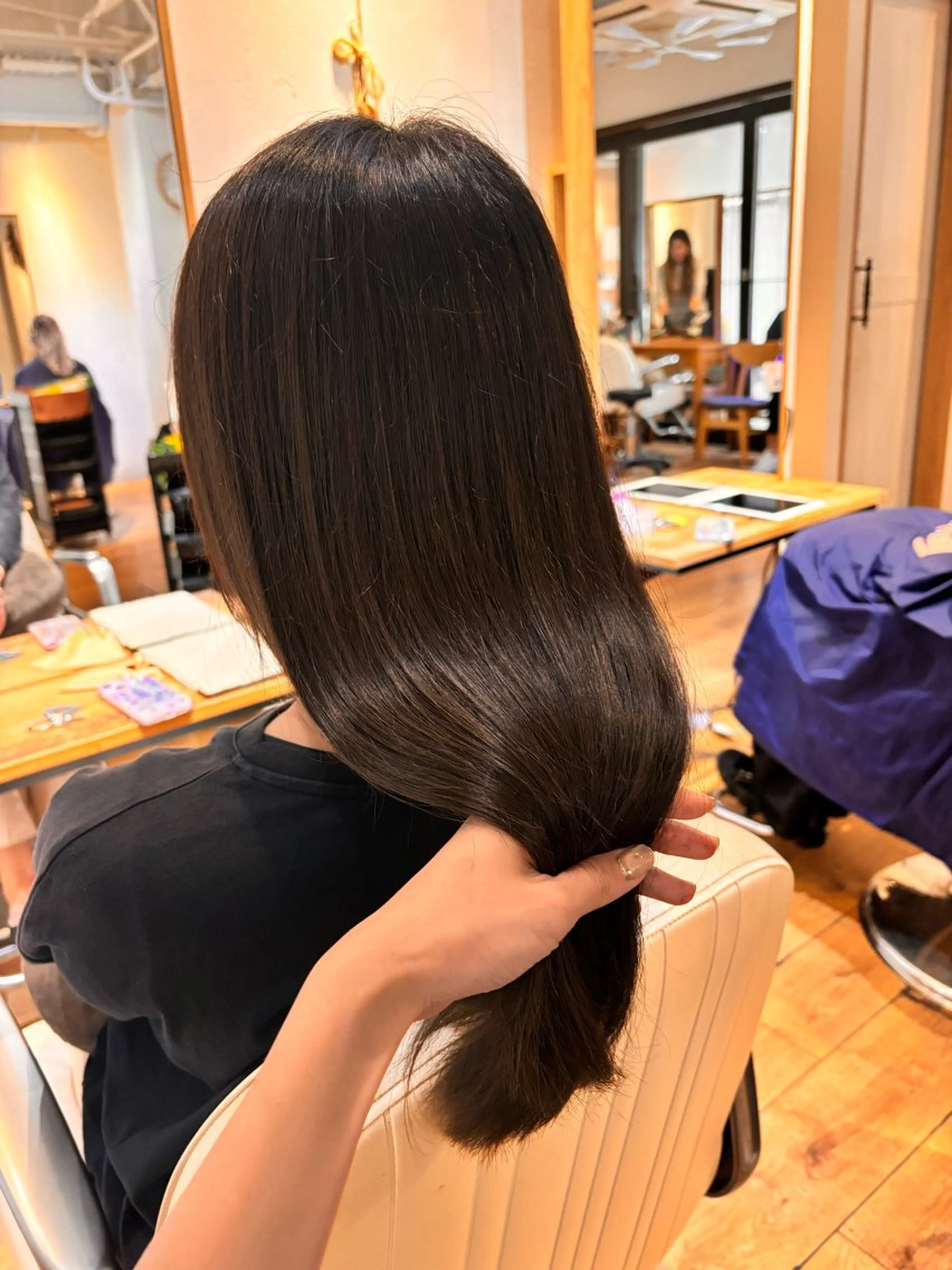 ロング カラー ブラウンカラー 髪質改善 トリートメント カット ヘアカラー トリートメント newi 京橋 【yuuki】のヘアスタイル