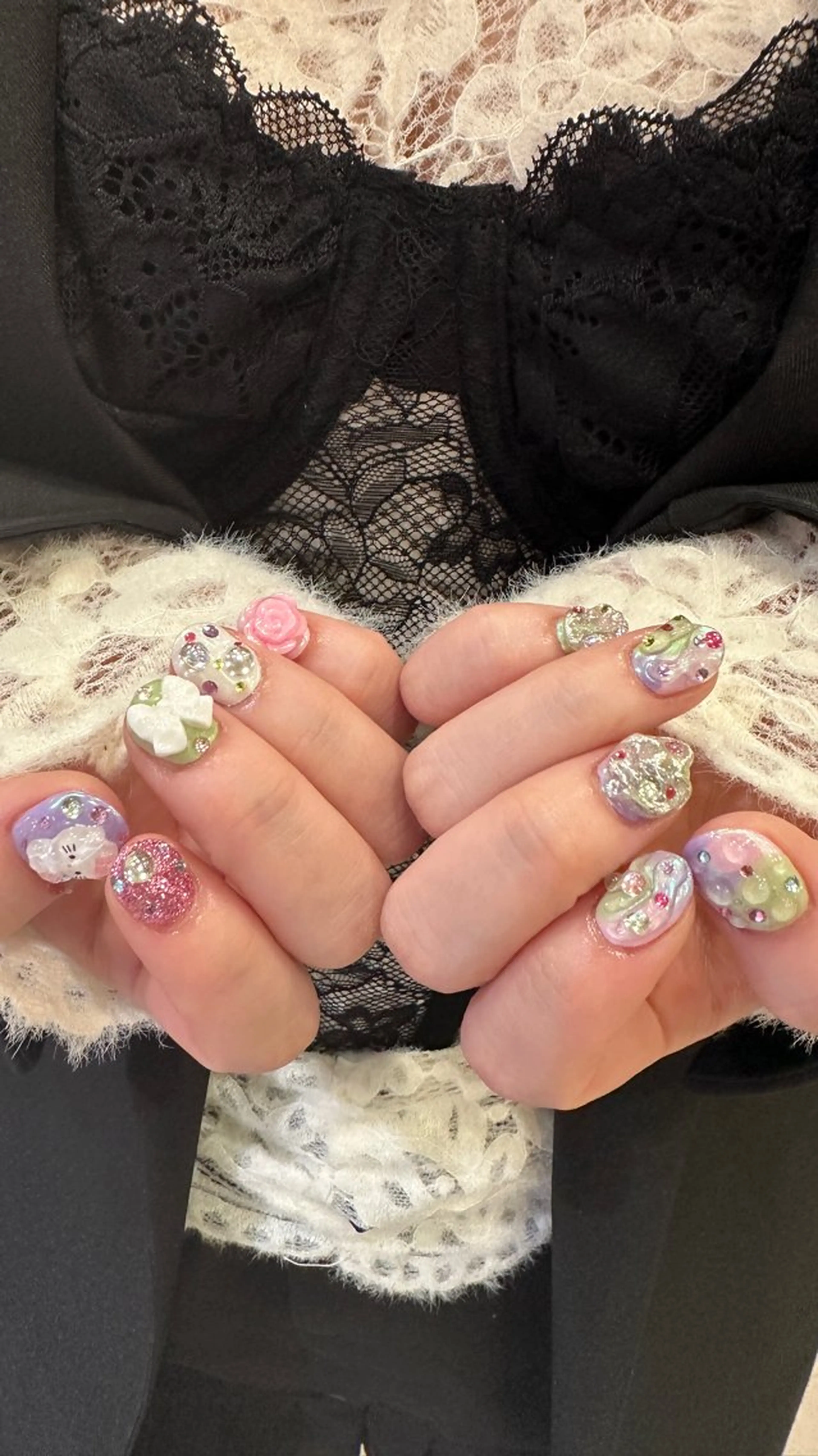 ネイル ハンドネイル 👽個性派ネイル🎀 komachiのヘアスタイル