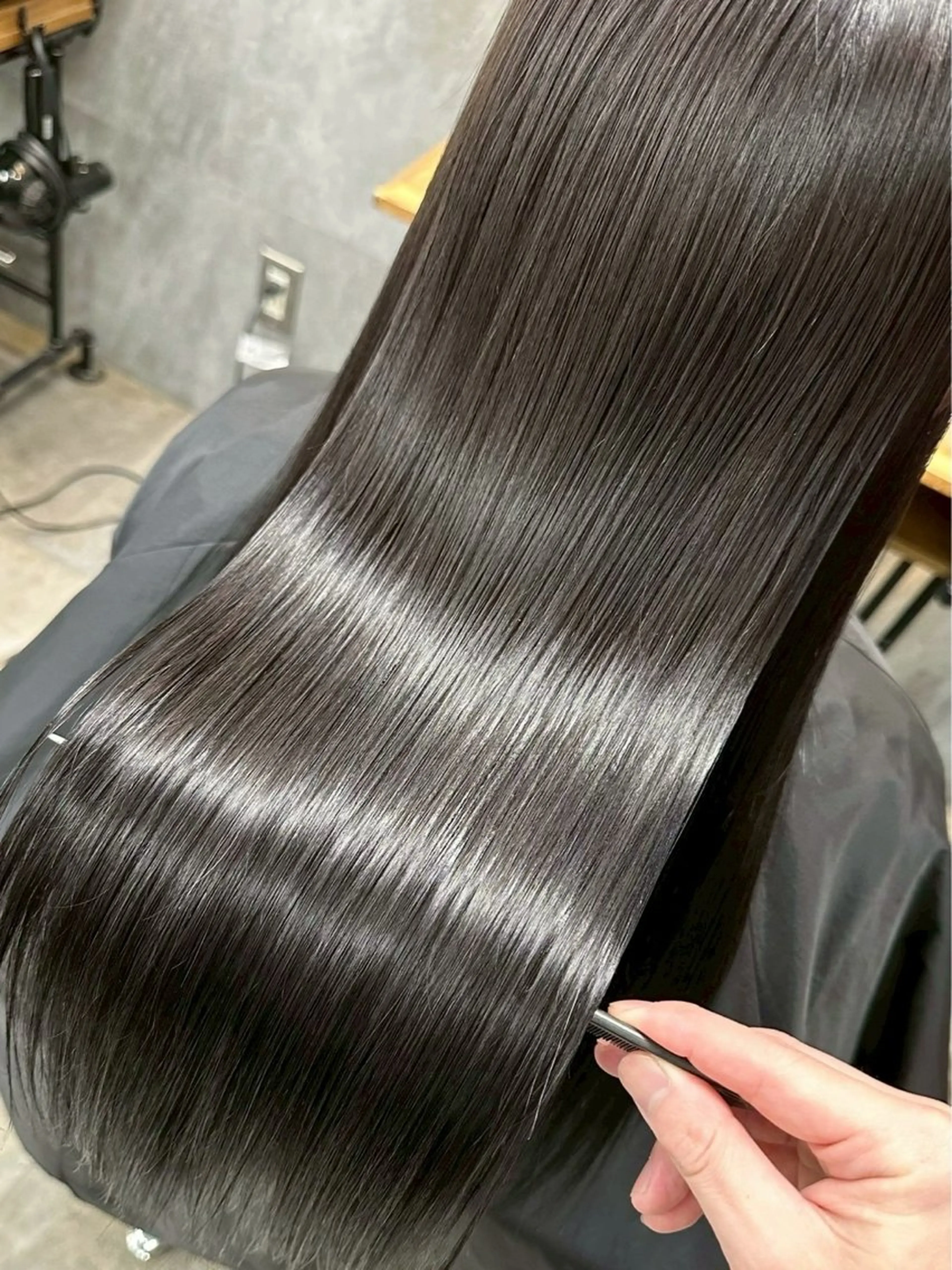 ロング ヘアカラー 川南 花恋のヘアスタイル