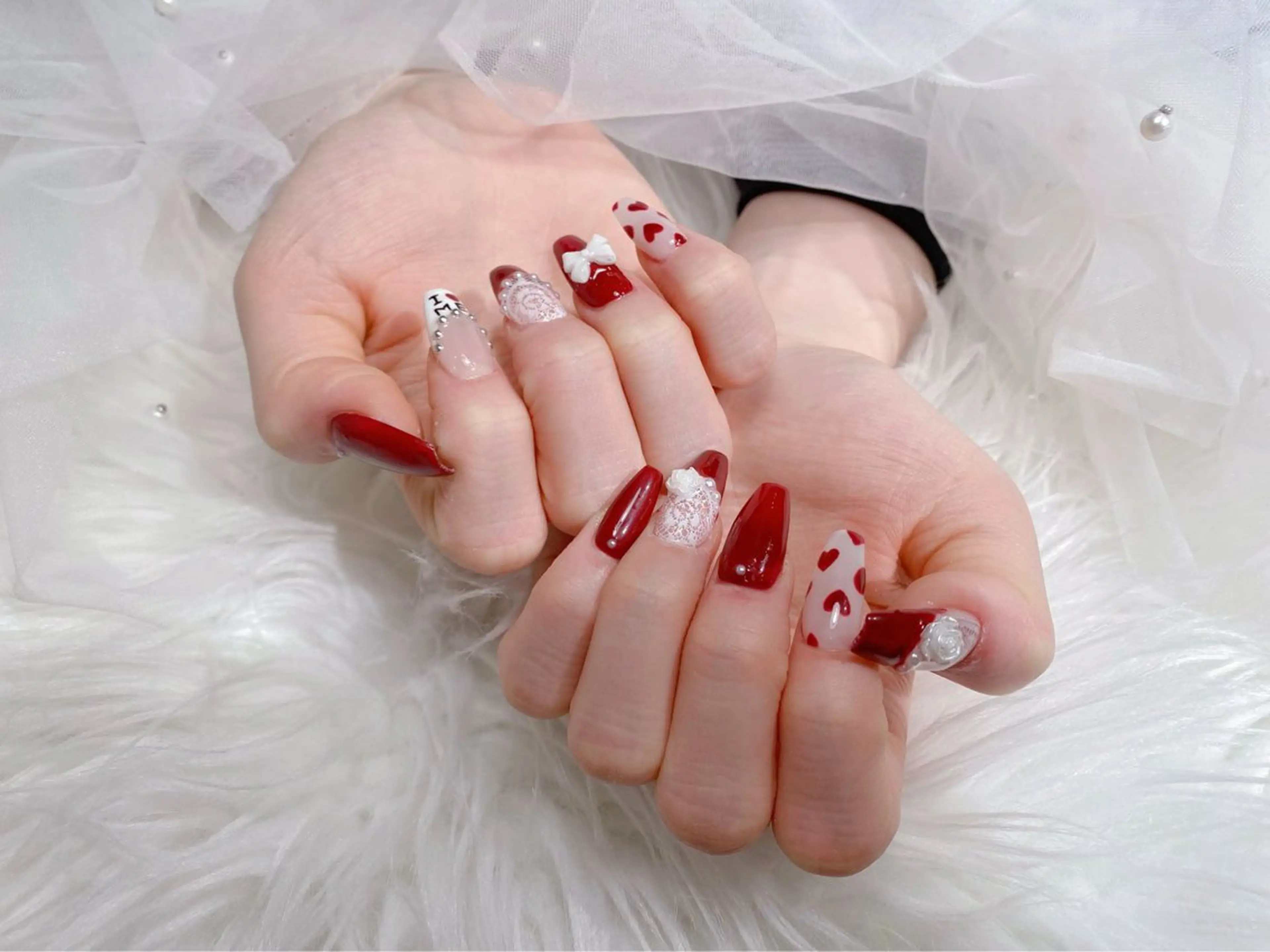 ネイル ハンドネイル 🌈 Laule'aのネイルデザイン