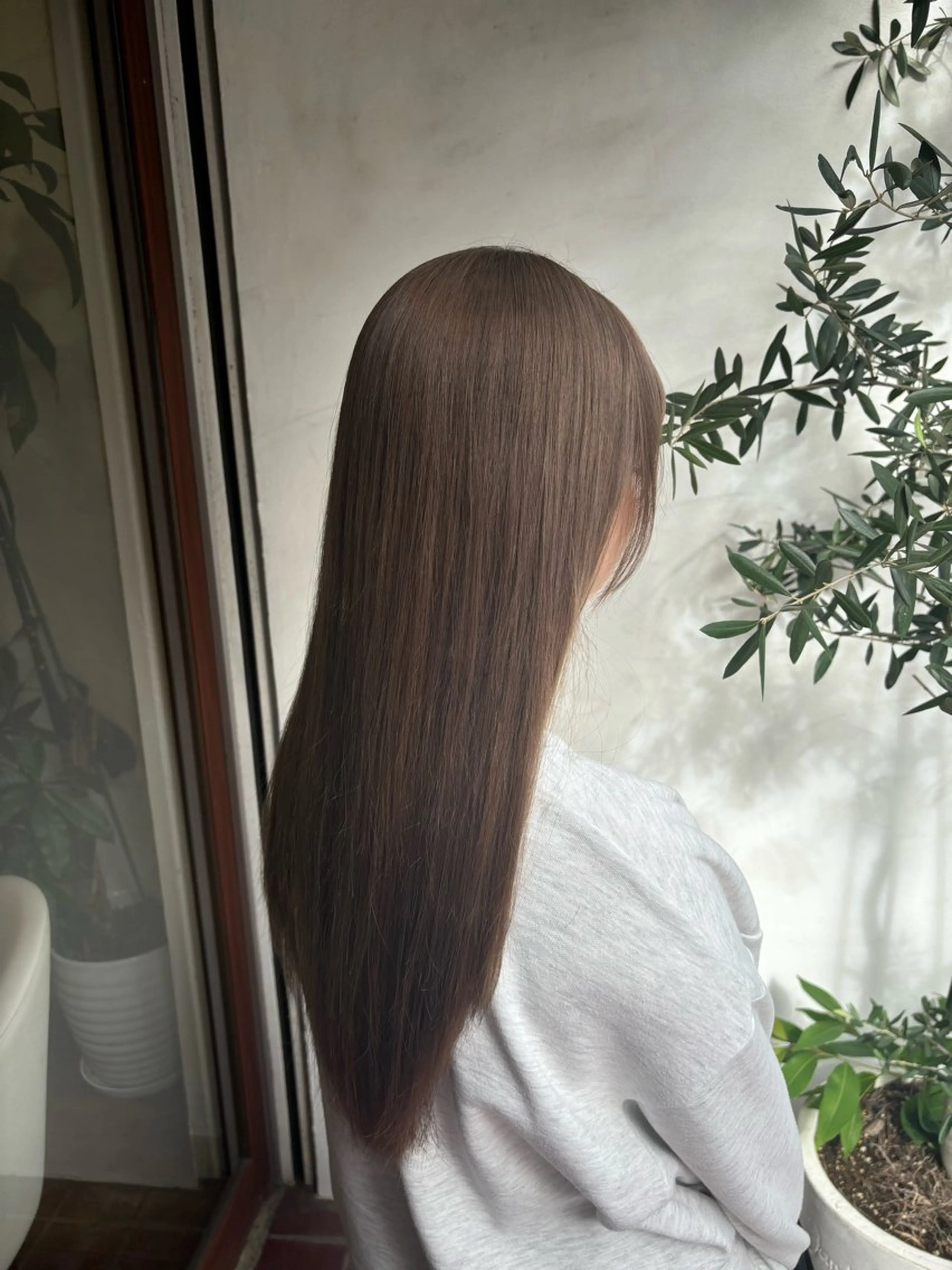 ロング カラー ブリーチ予約率90% 以上✨森山陽向のヘアスタイル