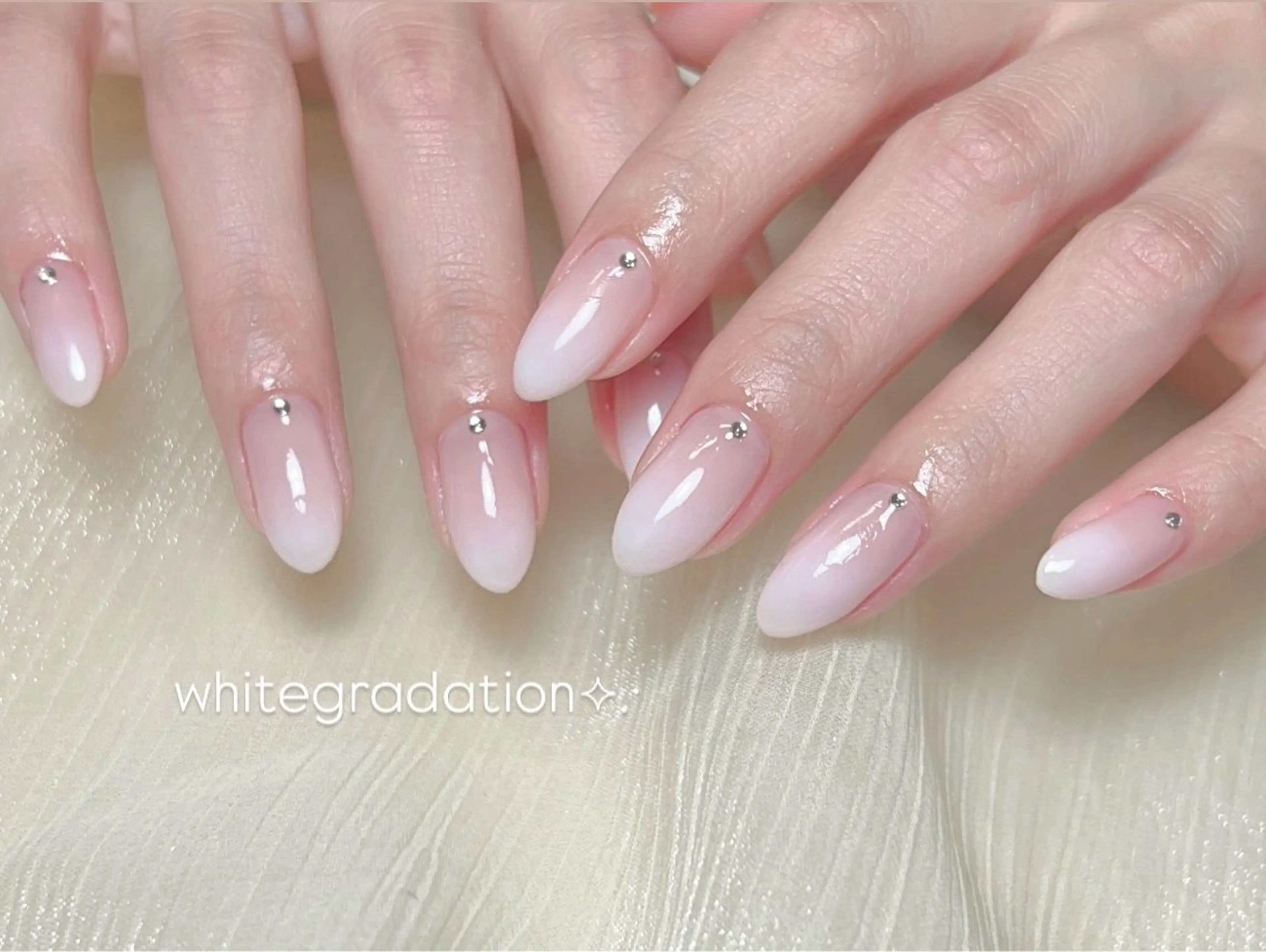 ネイル グラデーション Nail by EN 🪽Amiのネイルデザイン