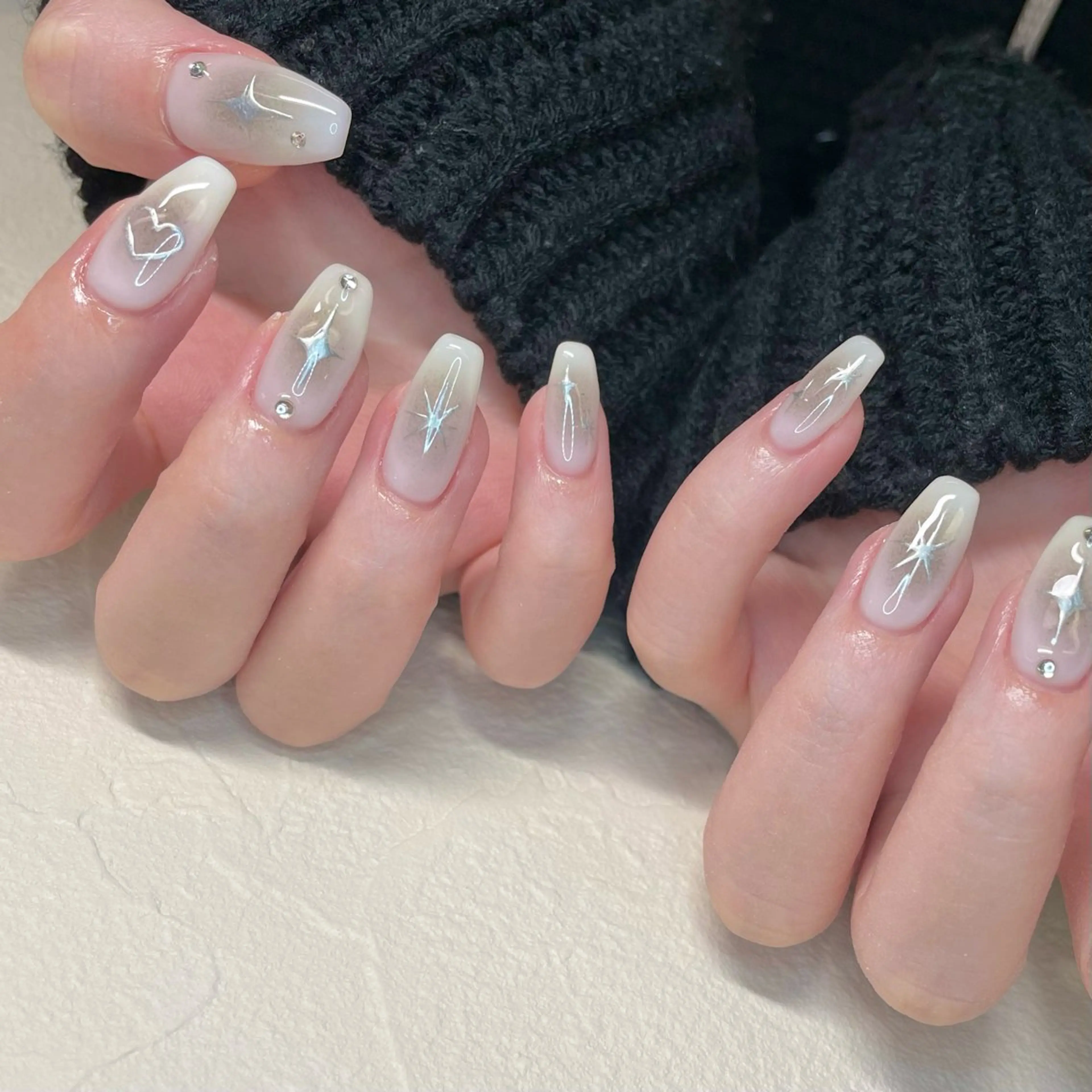 ネイル b'6 by Stir所属・b'6 SAKINAのネイルデザイン