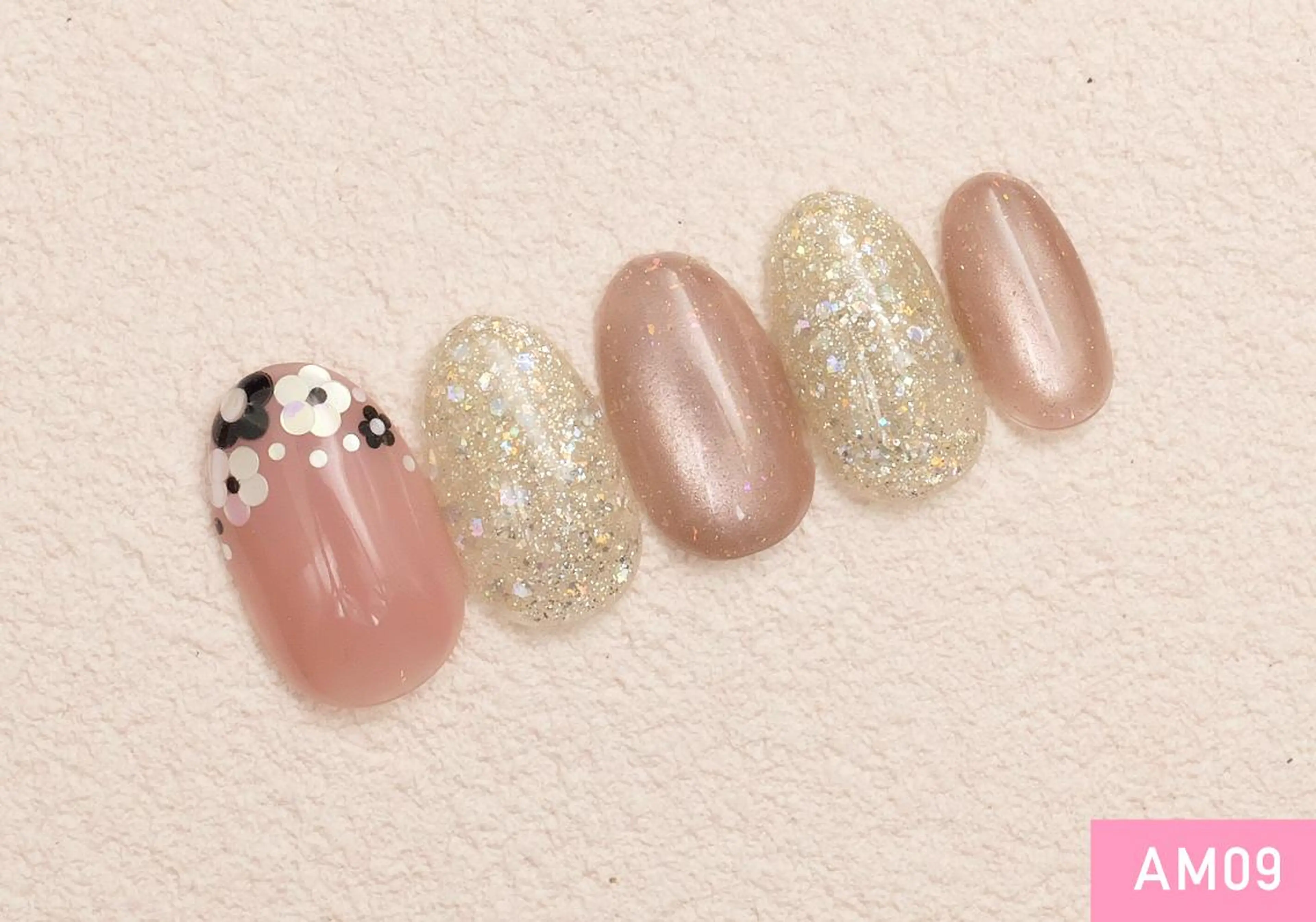 ネイル シルバー 新橋Nail きりかのネイルデザイン