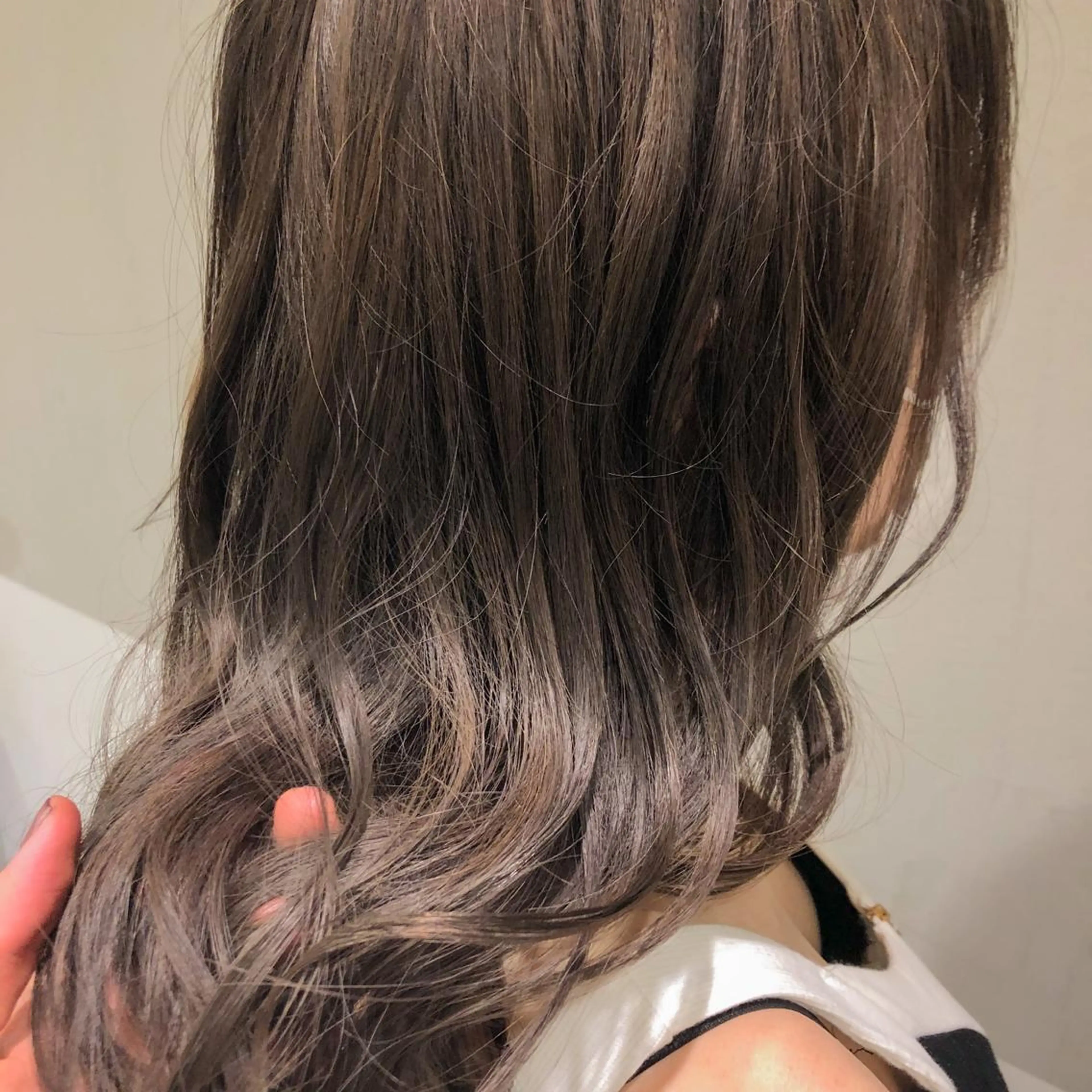 セミロング 天衣無縫所属・矢口 嵩人のヘアスタイル