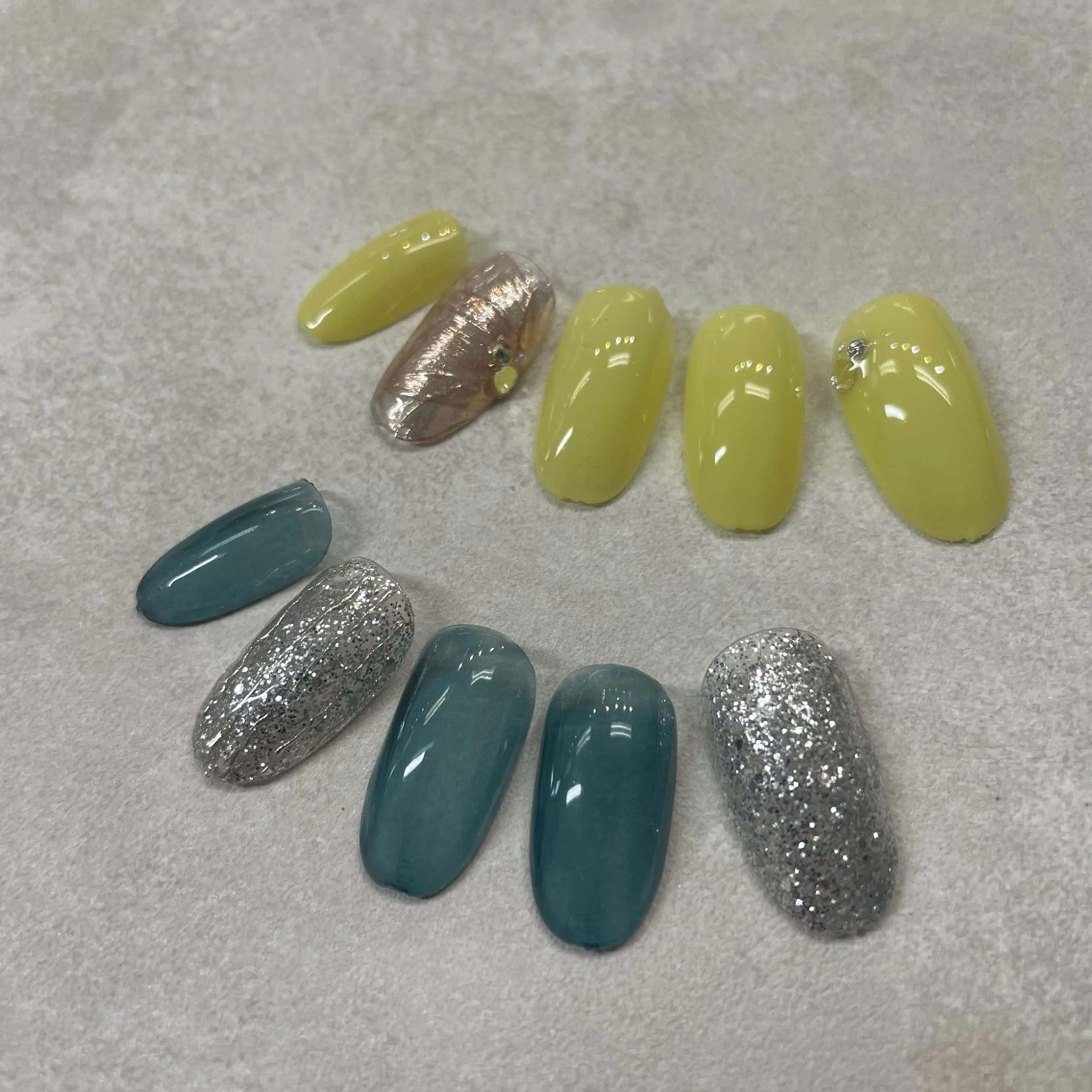 ネイル 柴崎 かおりのネイルデザイン