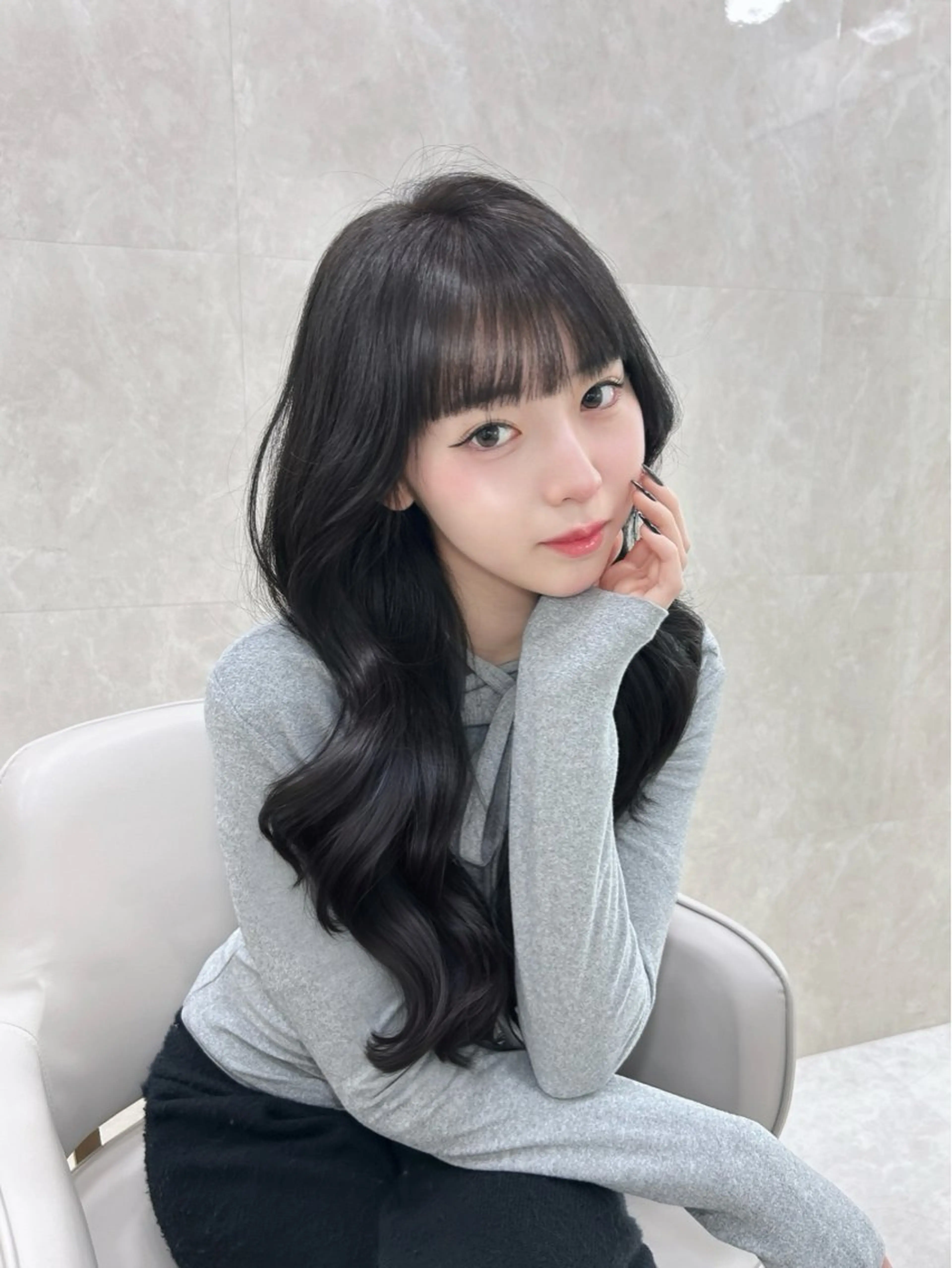 ロング カット CYM所属・ワンカラー/レイヤー 🩷モエのヘアスタイル