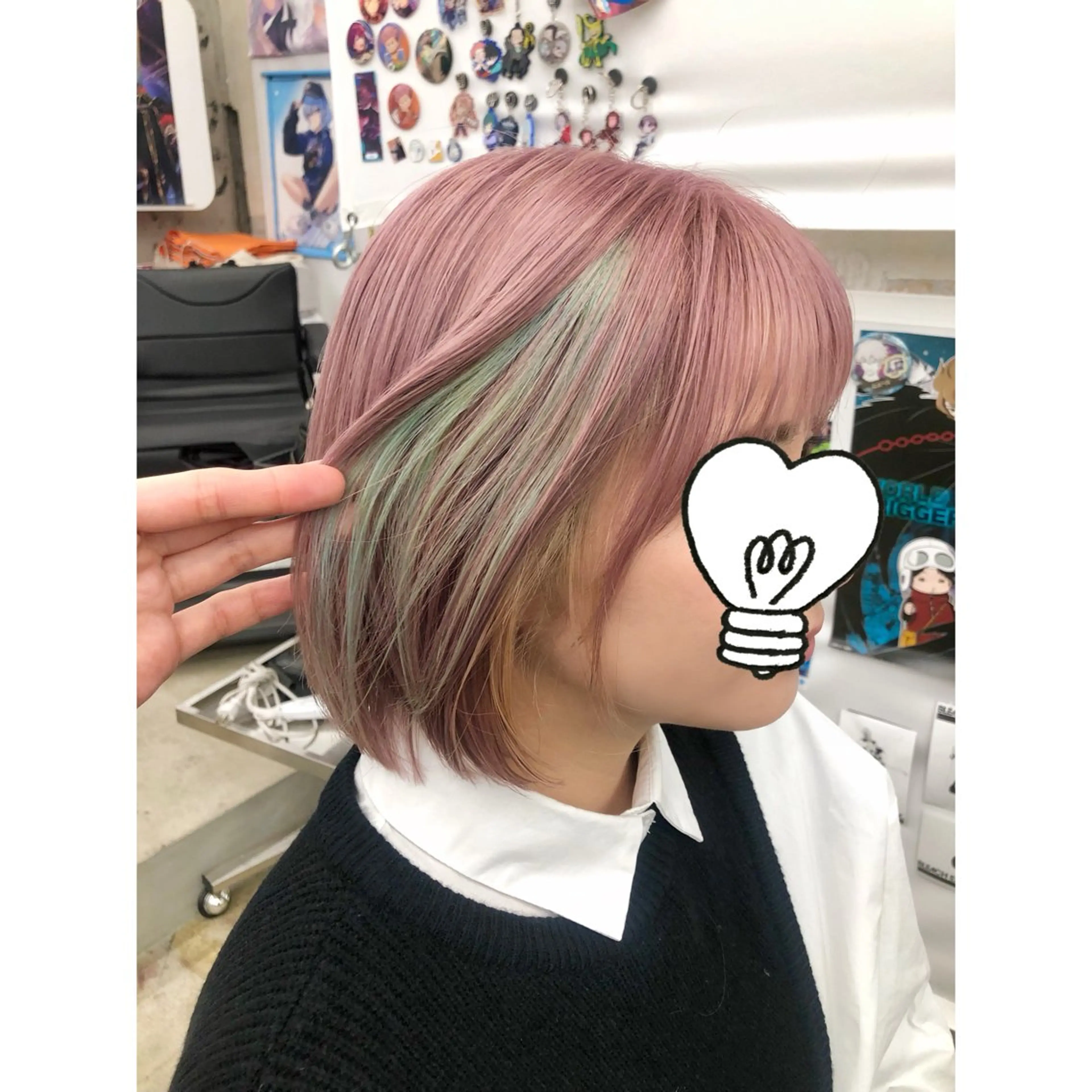 ショート カラー ベージュカラー ブリーチ ミント ミントグリーン ペールベージュ 推しカラー✨ オタク美容師ユウカのヘアスタイル