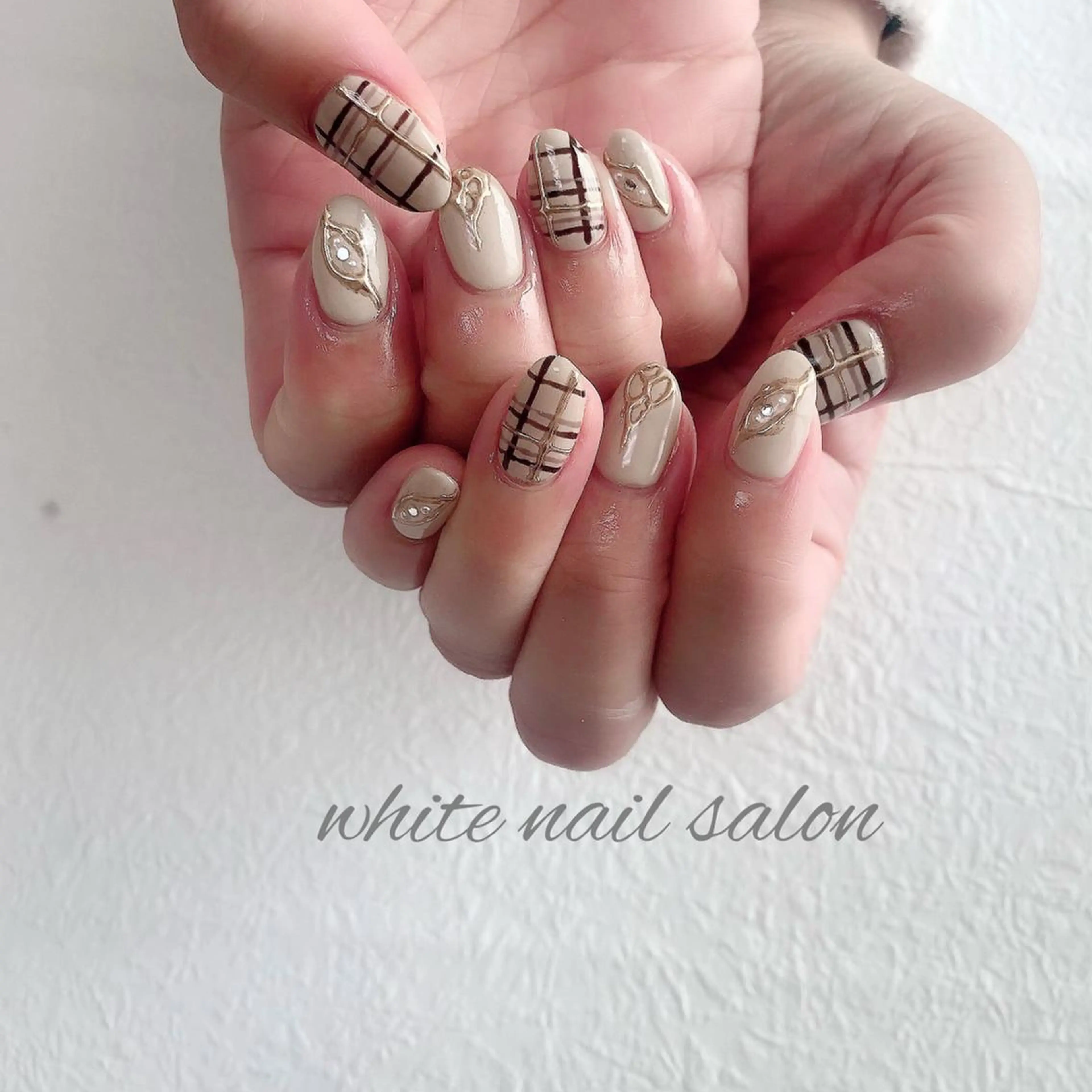 ネイル フットネイル ジェルネイル ハードジェル 持ち込み オフィスネイル ハンドネイル white nail salonのネイルデザイン