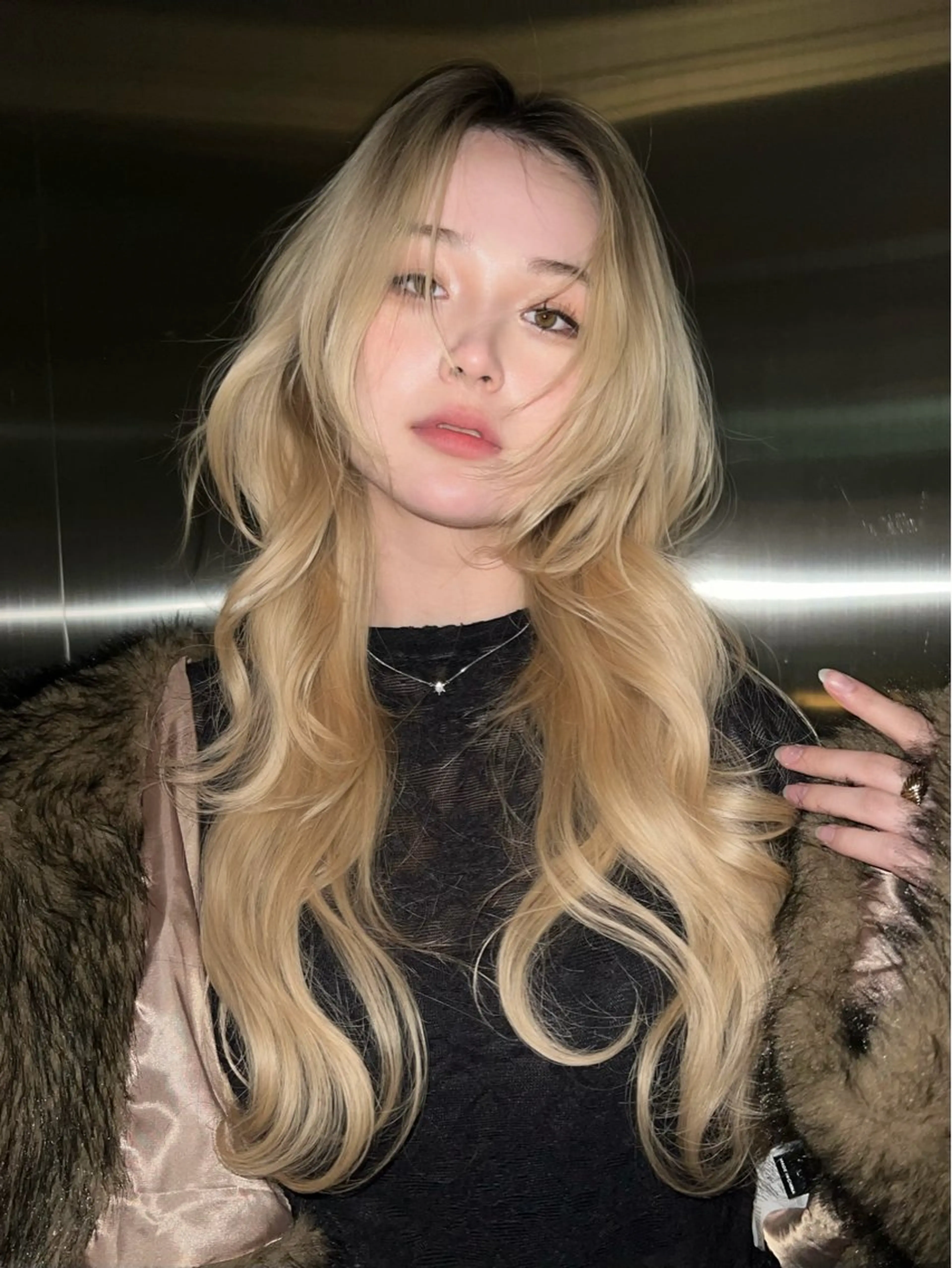 ロング カラー カット ヘアカラー トリートメント belle   表参道　terrace所属・抜きっぱなしブロンド /ハイトーン/カナタのヘアスタイル