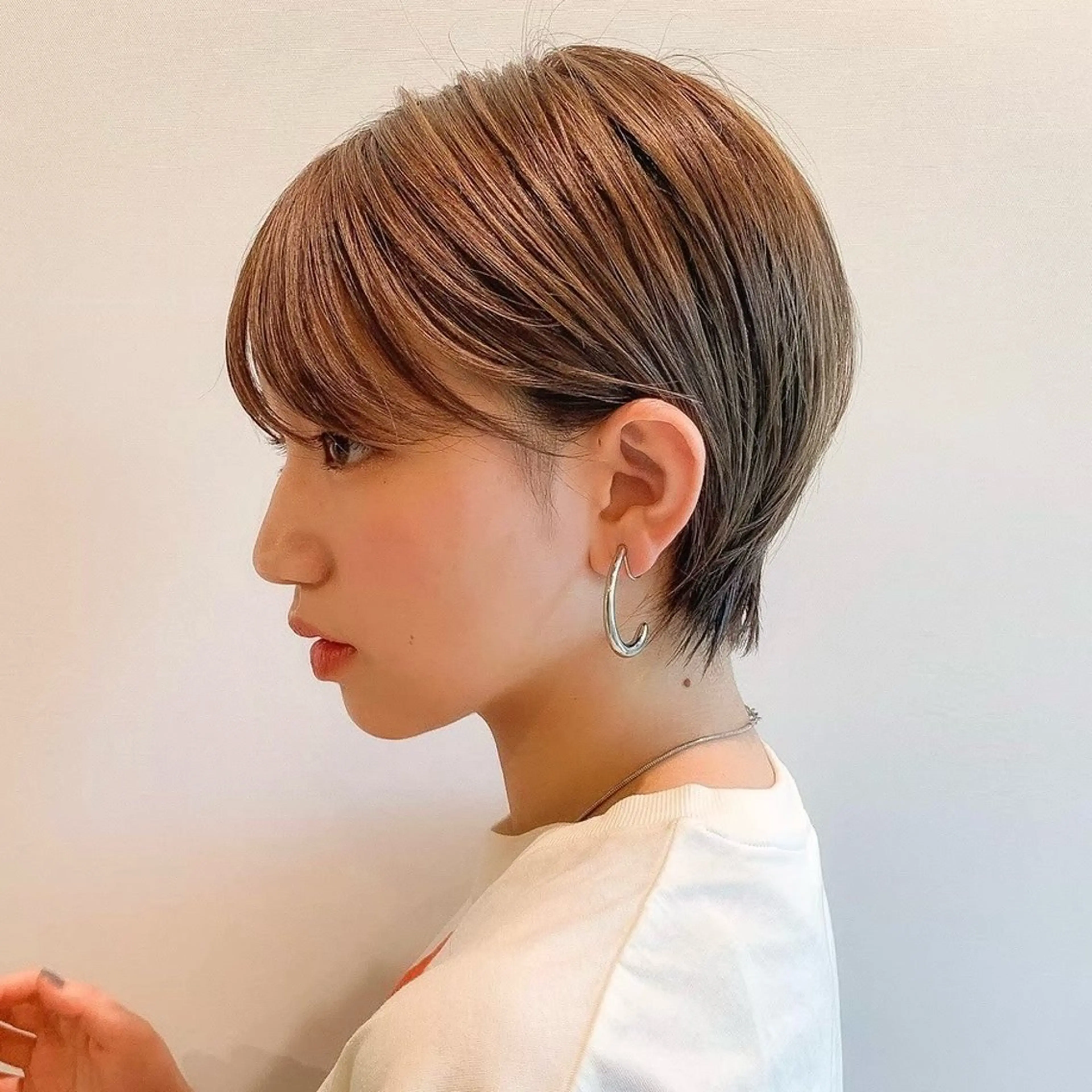 ショート カラー パーマ ヘアアレンジ ボブ｜韓国｜美髪矯正 ｜amika🌙のヘアスタイル