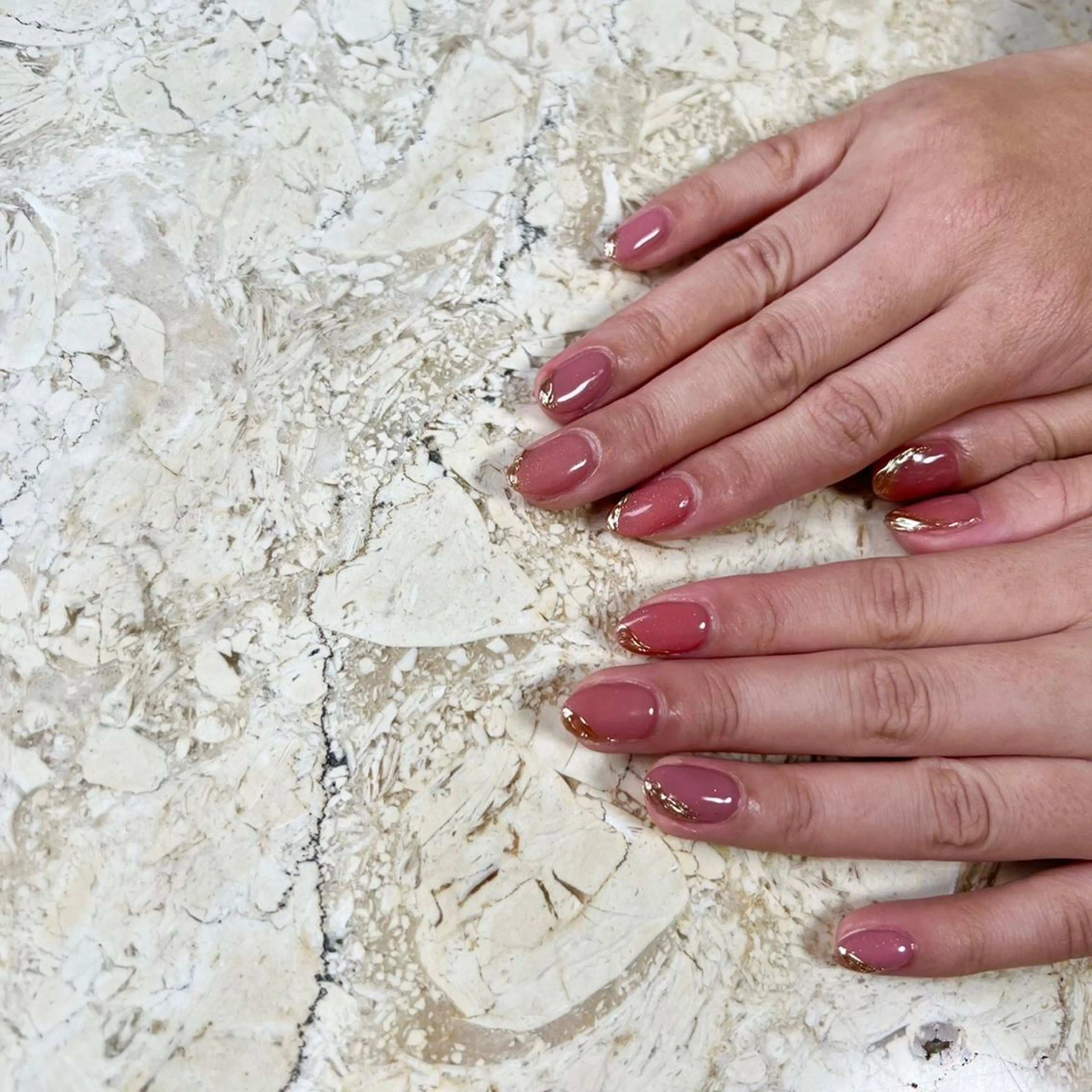 ネイル アートネイル ジェルネイル 韓国ネイル ミラーネイル 持ち込み ハンドネイル フットネイル nail salon mieux(ミュー)のネイルデザイン