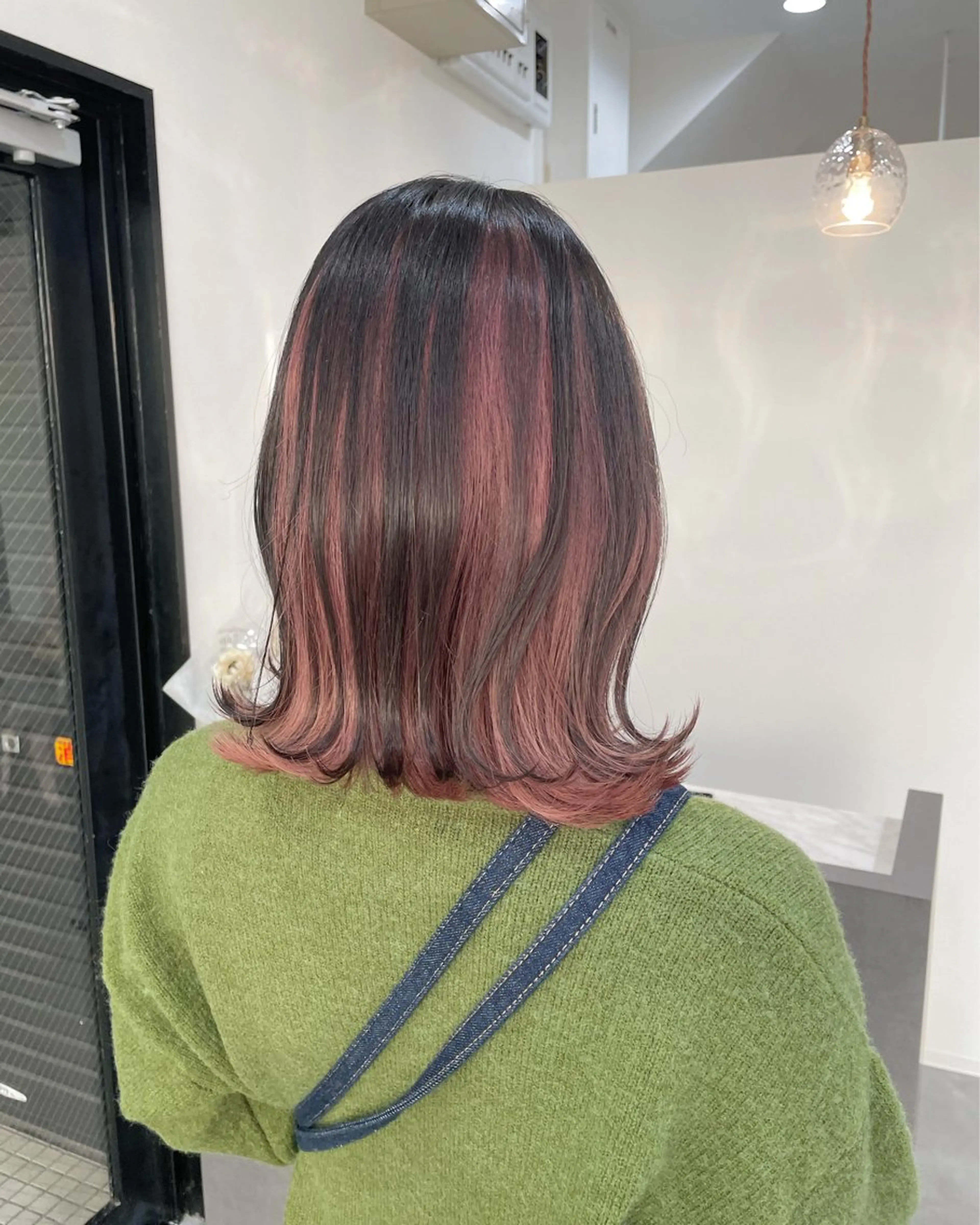 ミディアム カラー uru"所属・uru" すずきさゆりのヘアスタイル