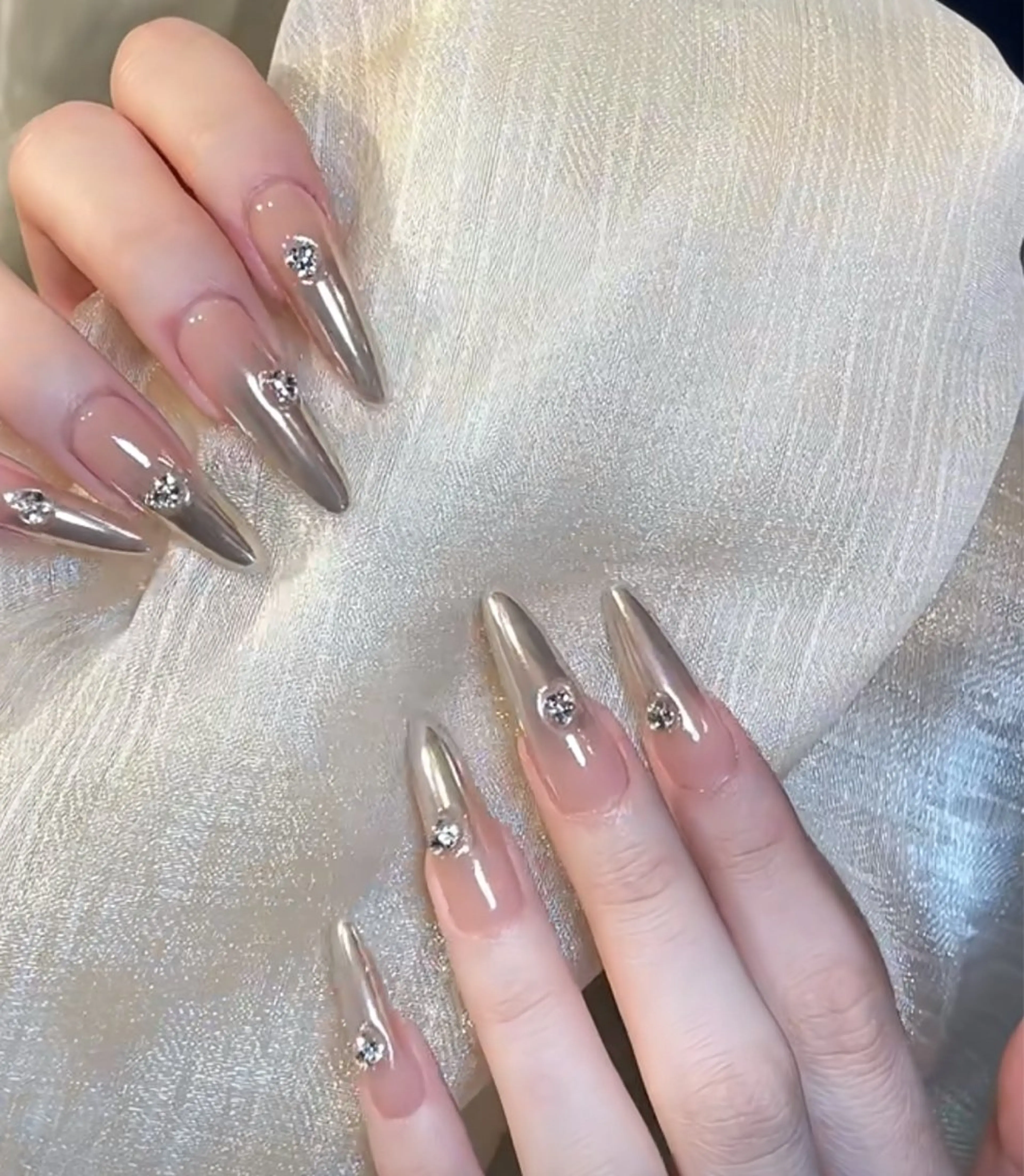 ネイル ハンドネイル KARI ネイルサロンのネイルデザイン