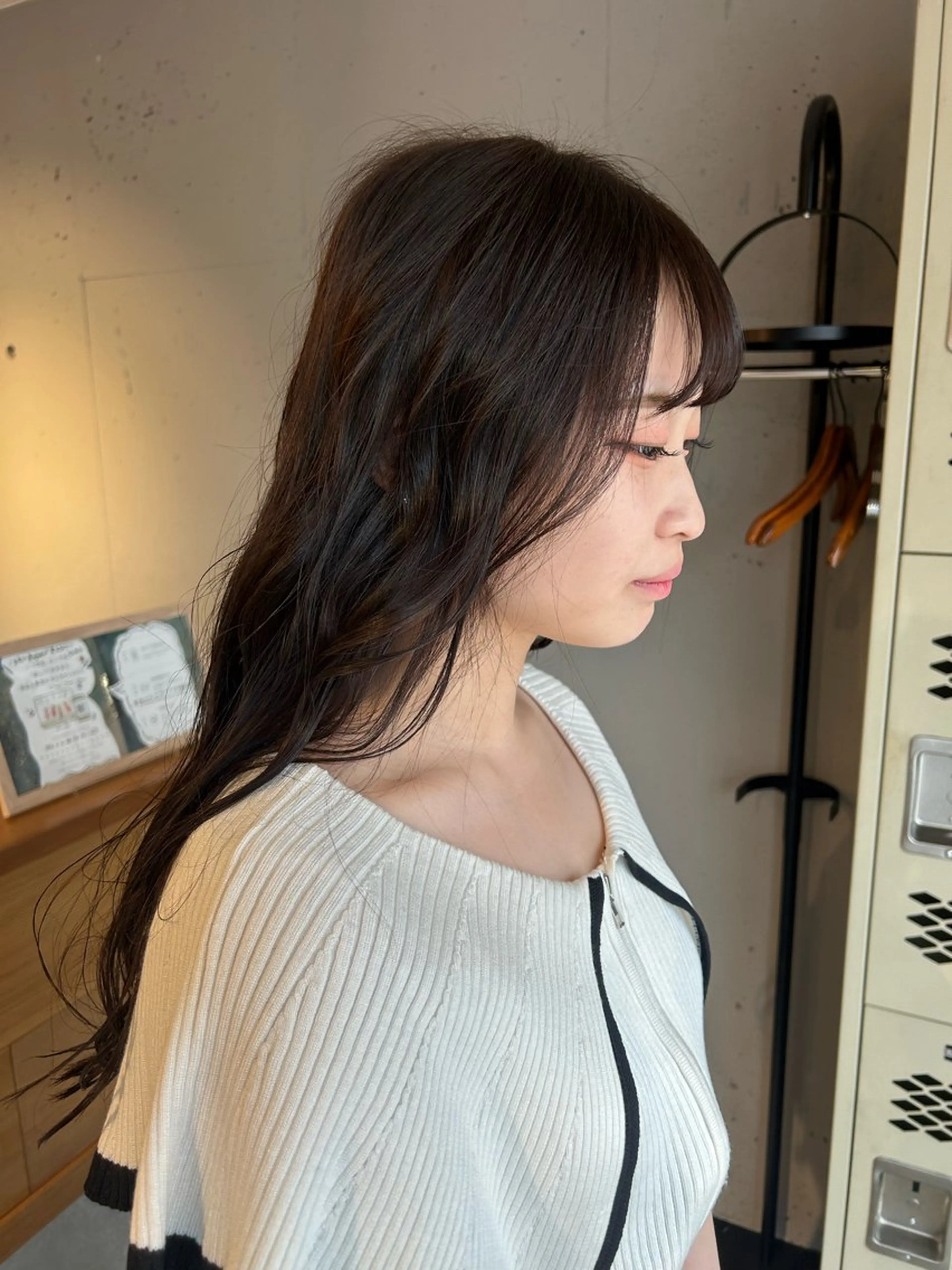 ロング カラー アッシュ アッシュグレー 伸ばしかけ まるやま ゆいかのヘアスタイル