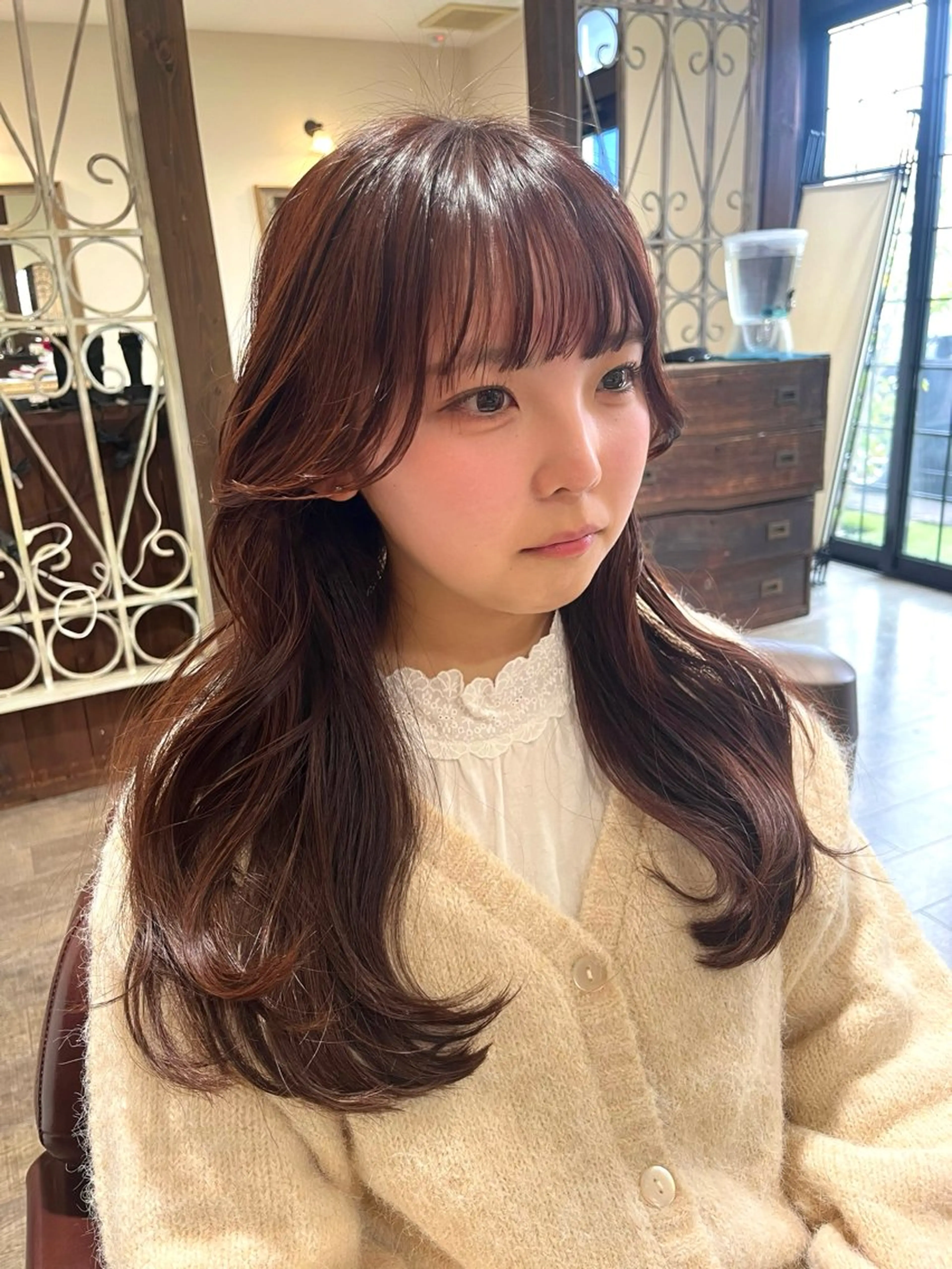 ロング くびれヘア 顔周りカット 韓国風ヘア レイヤーカット 似合わせカット 💫レイヤーカット✨ 透明感カラー工藤雄大のヘアスタイル