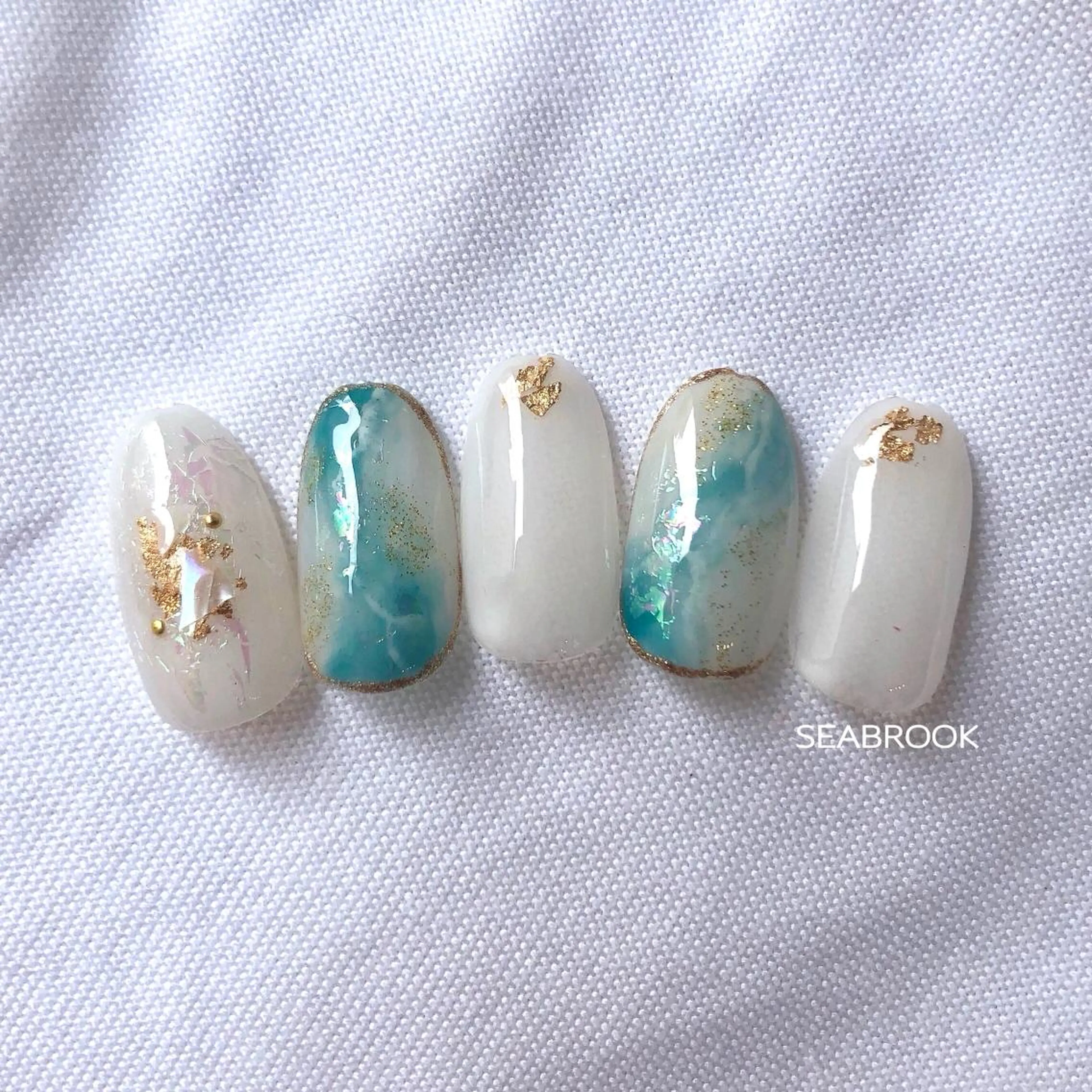 ネイル 鈴木 奈穂子のネイルデザイン