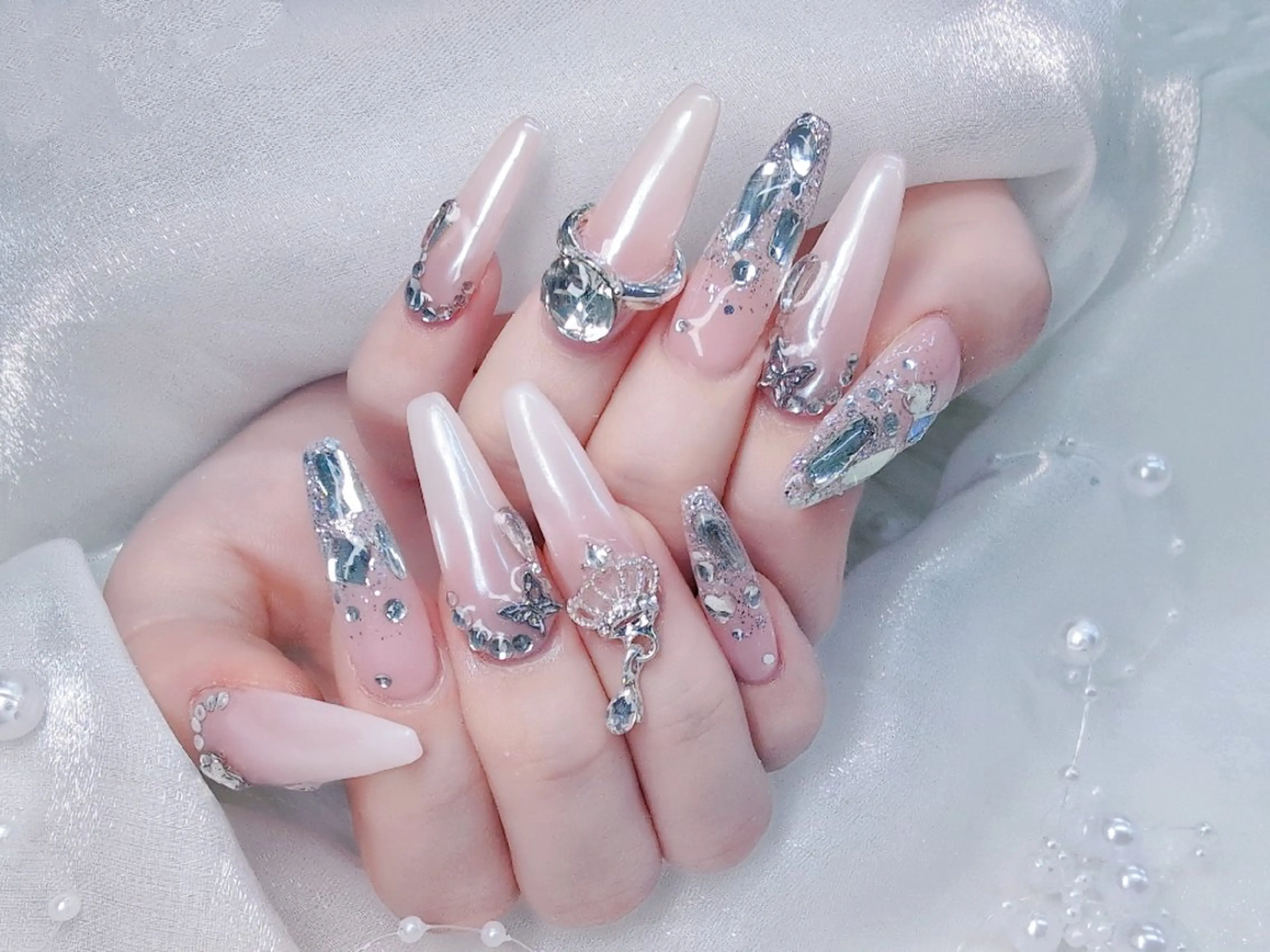 ネイル チークネイル 成人式 長さ出し フラッシュネイル フレンチネイル Chouette Nailのネイルデザイン