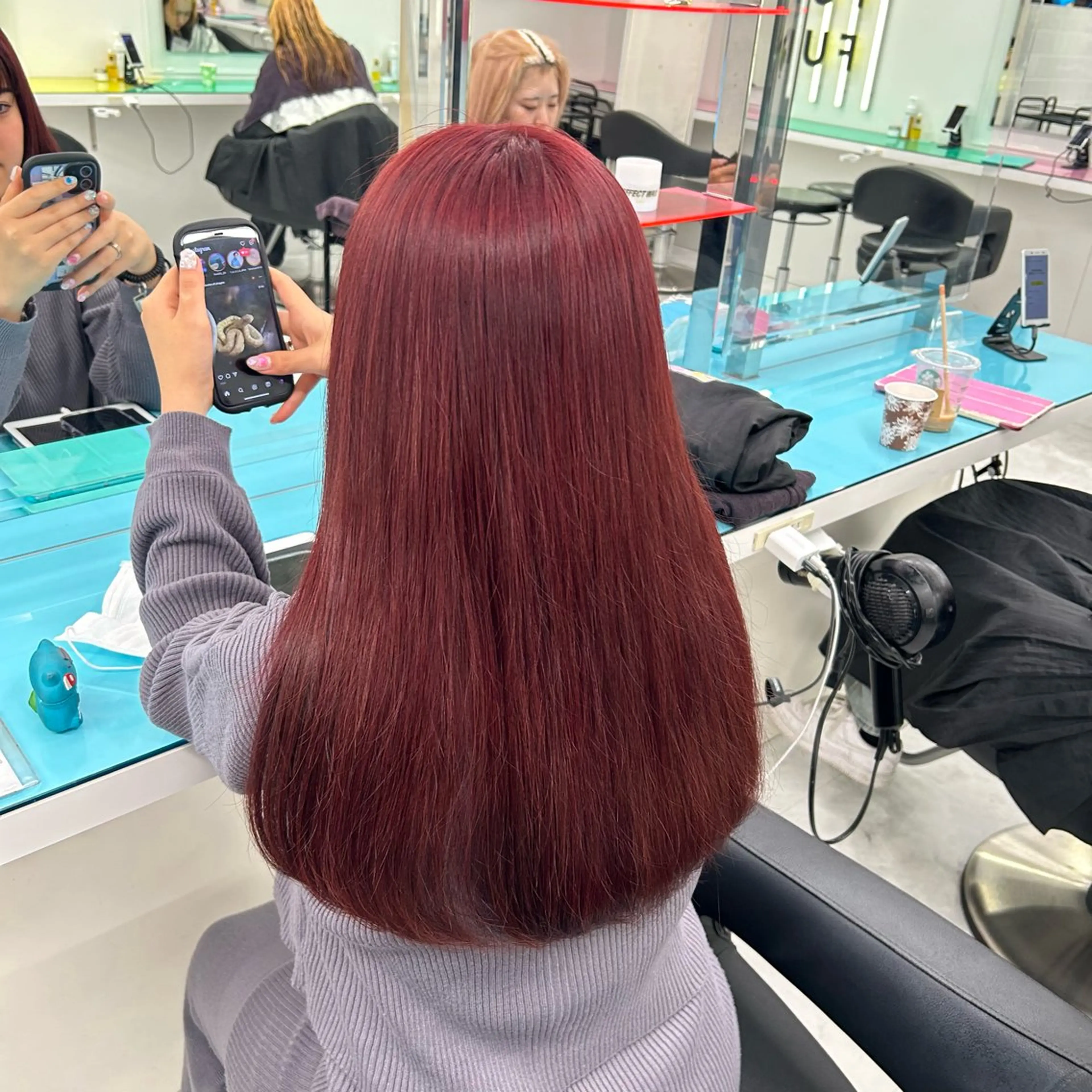 ロング カラー ヘアアレンジ ケアカラー ロング ヘアカラー ヘッドスパ ヘアセット 中韓🇰🇷暖色/ ワインレッド/らいるのヘアスタイル