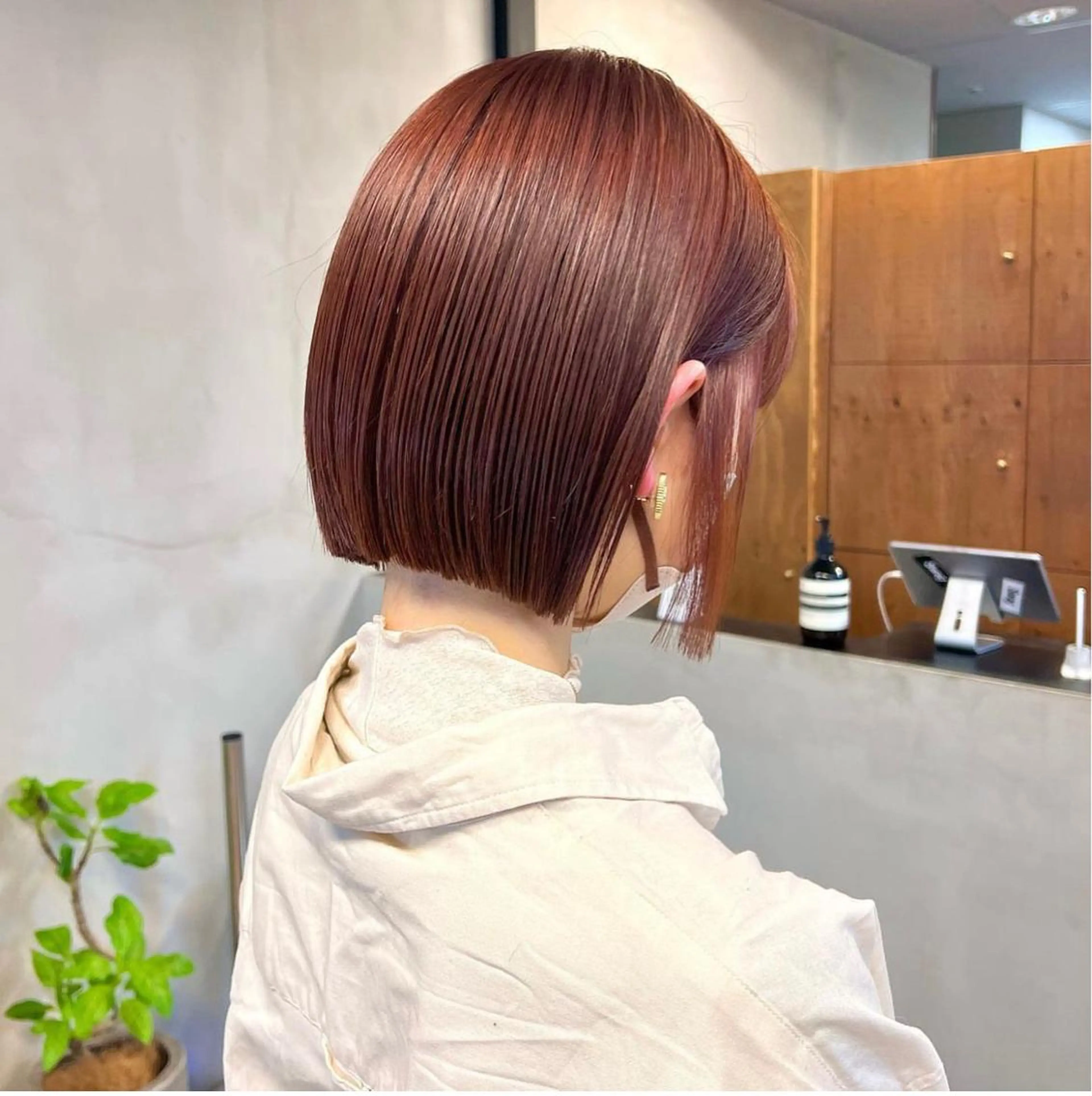 ショート カラー パーマ ヘアアレンジ メンズ キッズ ネイル マツエク・マツパ アイブロウ ボブ カット ヘアカラー トリートメント EMANON梅田店所属・前川 朋香のヘアスタイル