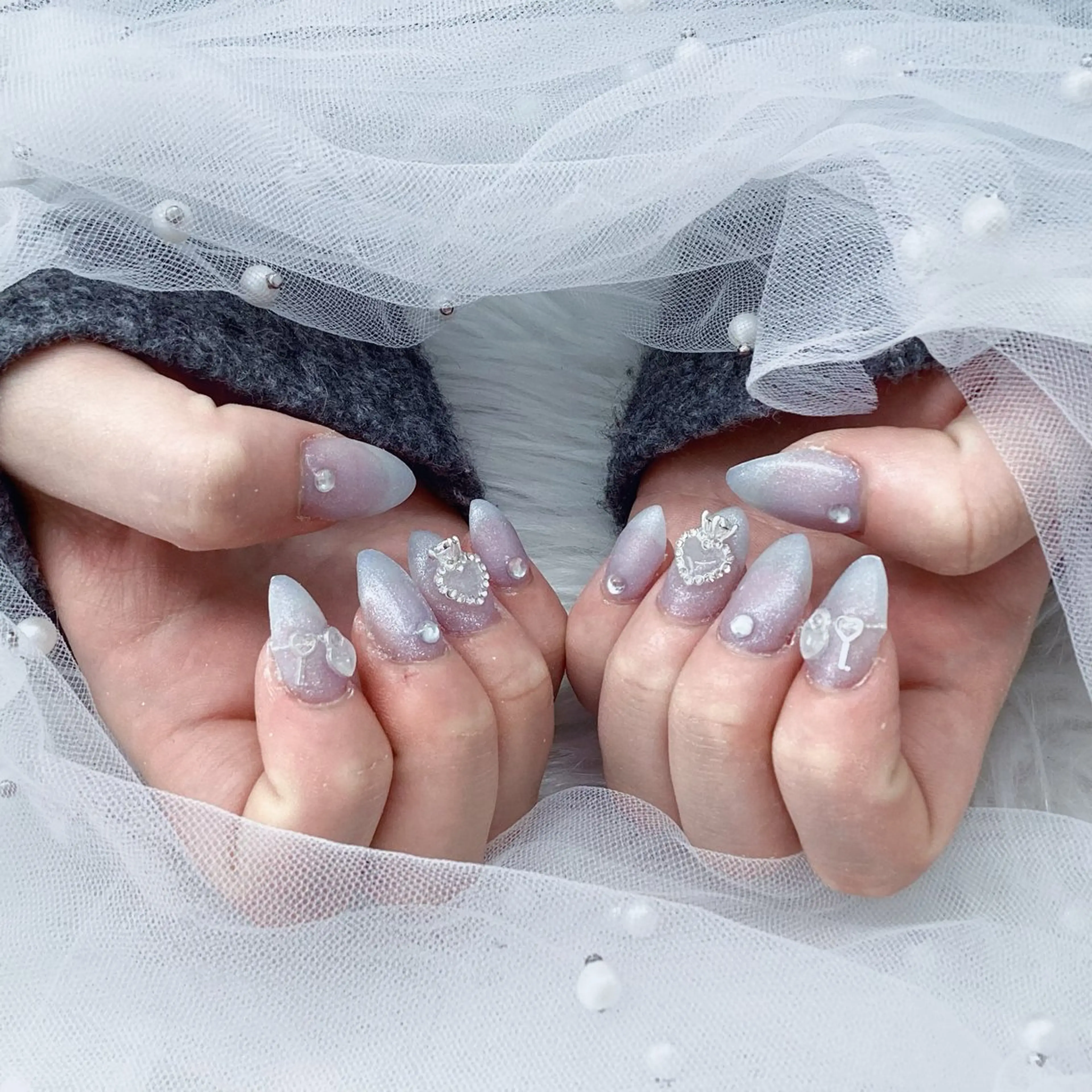 ミディアム パーツ全部¥110 サロンミミのネイルデザイン