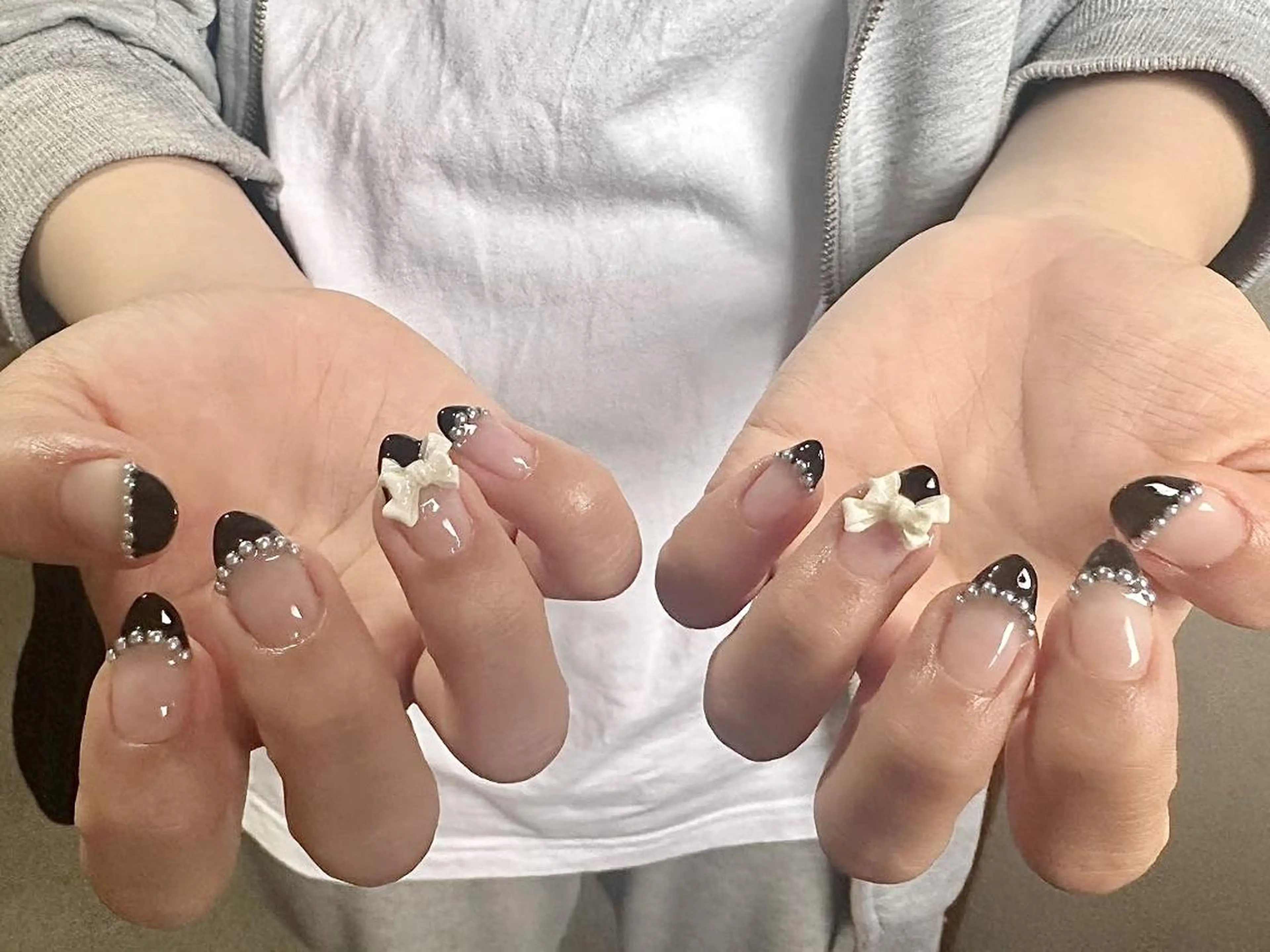 ネイル ハンドネイル 🦋y y Nail 🤍のネイルデザイン