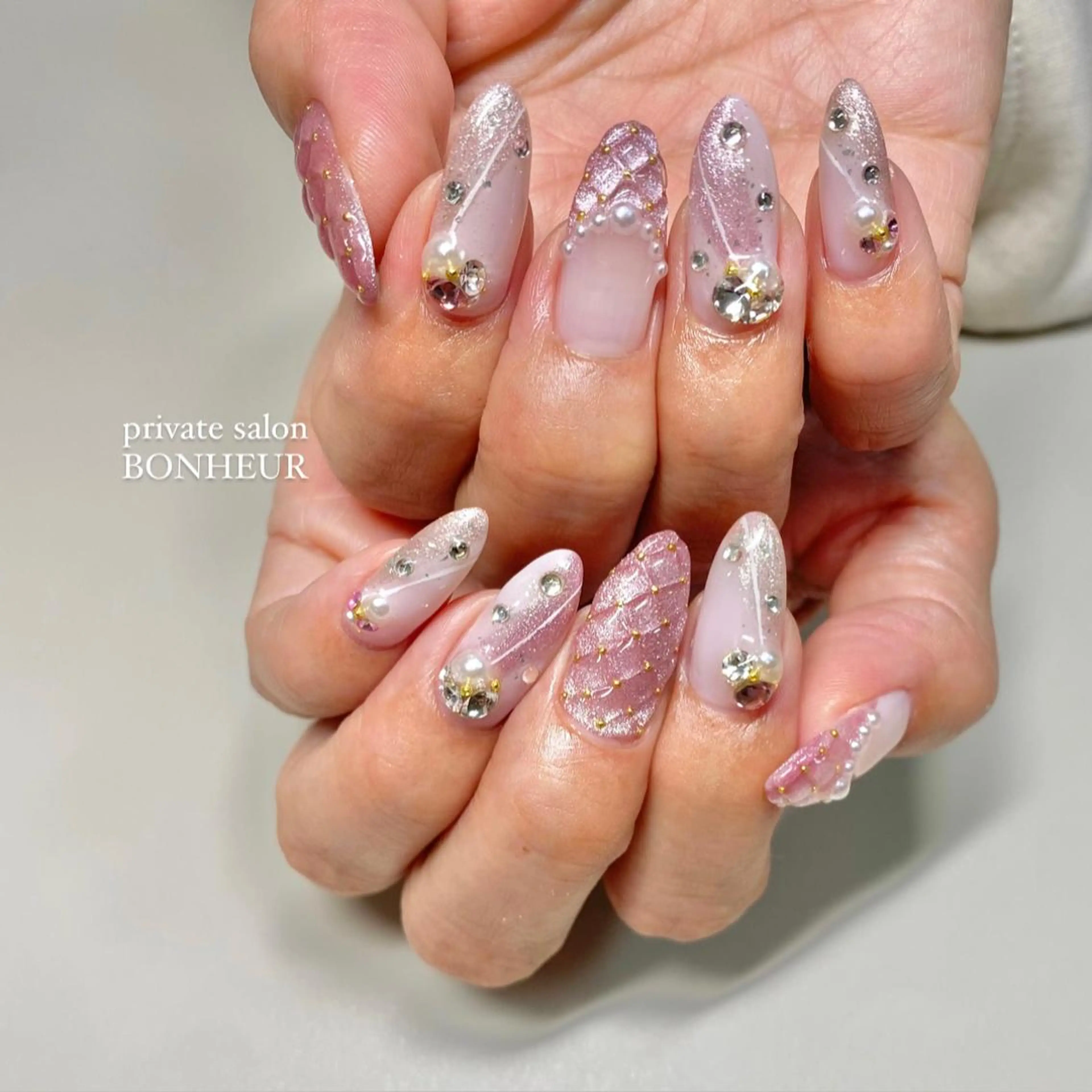 ネイル ハンドネイル BONHEUR Annaのネイルデザイン