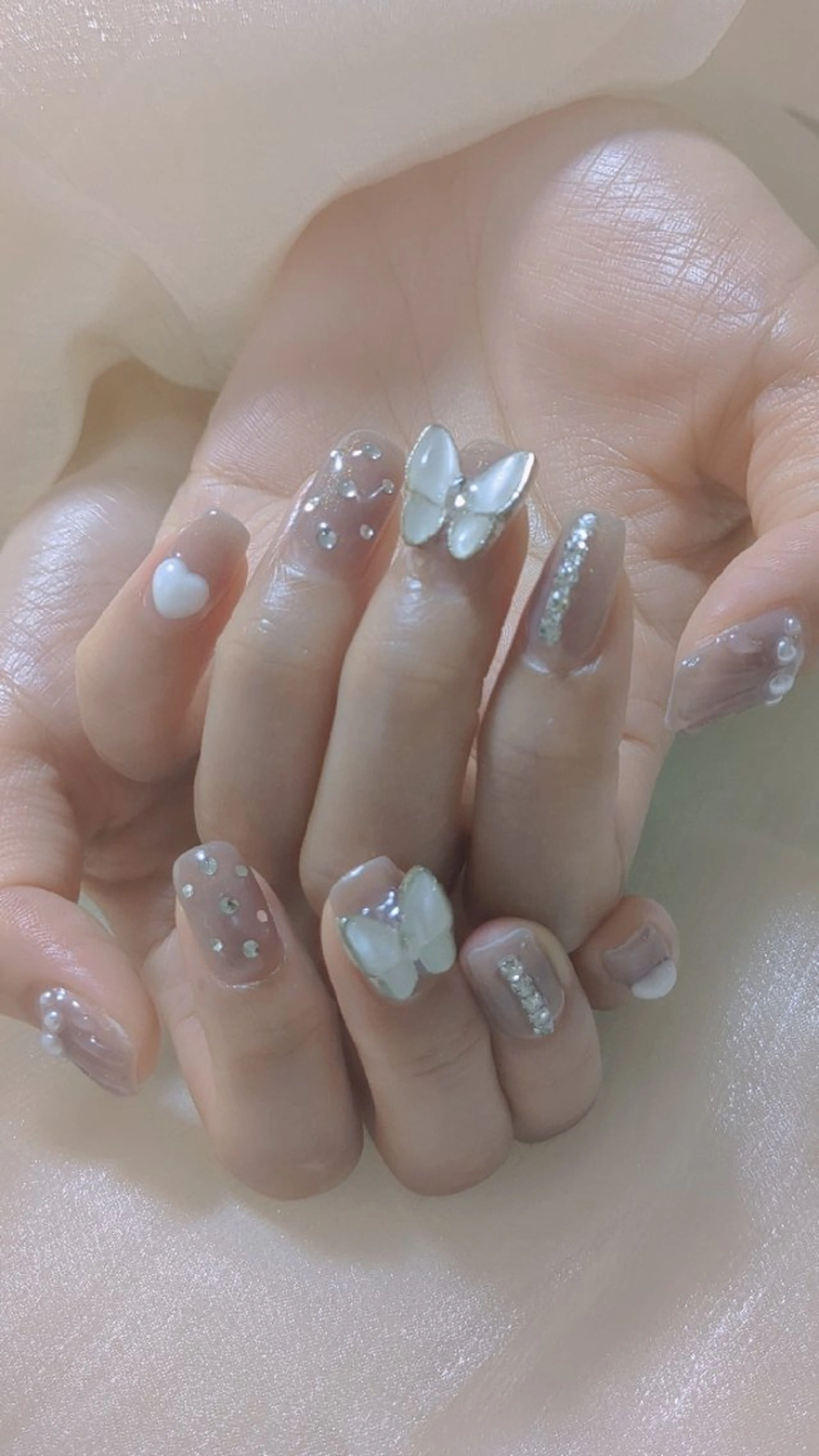 ネイル ハンドネイル E·U·B ネイル所属・横浜市中区曙町 E·U·Bネイルのネイルデザイン