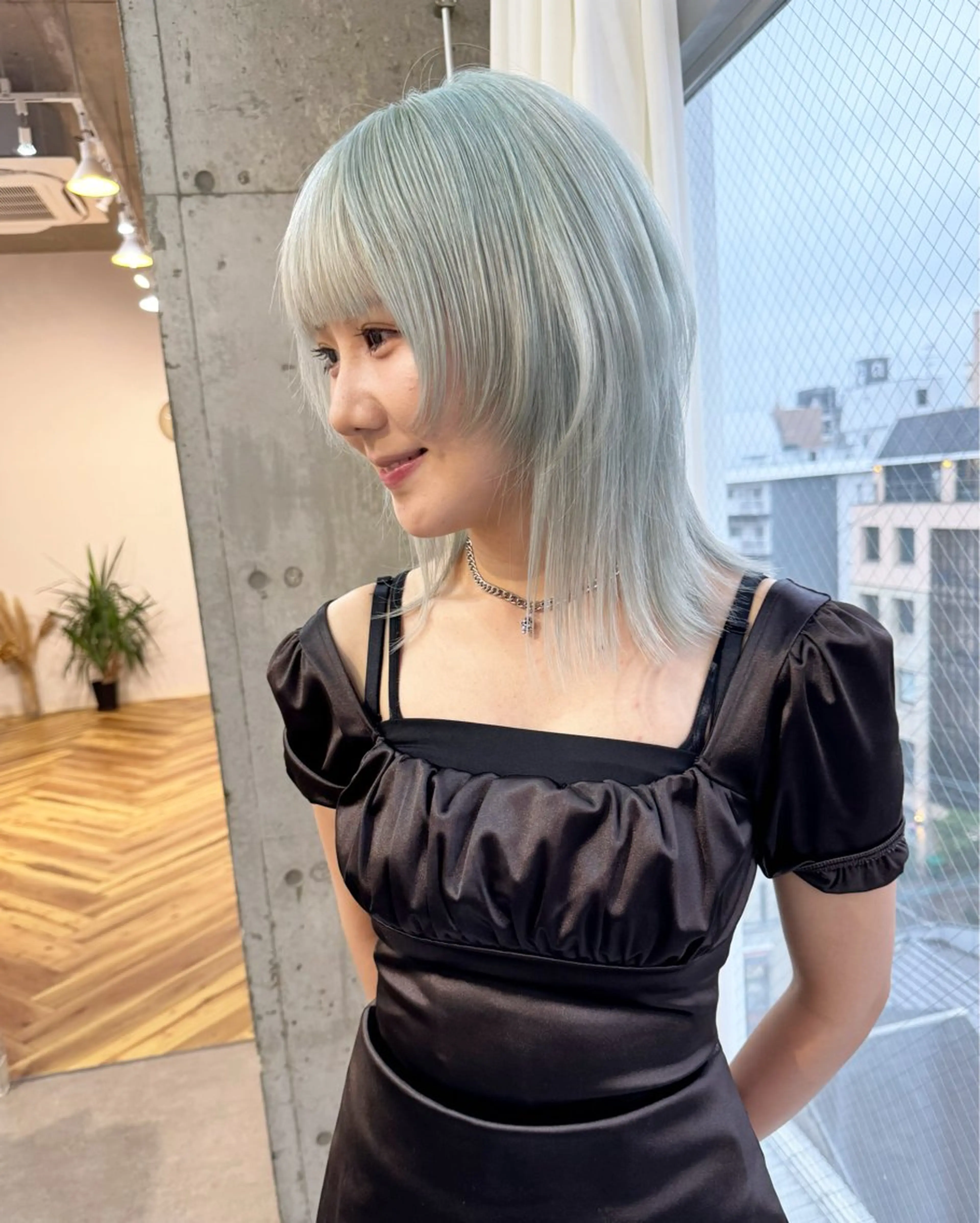 ミディアム カラー ヘアアレンジ ミディアムパーマ ブリーチ ケアブリーチ ダブルカラー ハイライトカラー ヘアカラー トリートメント lani 天神大名/ブリーチのヘアスタイル
