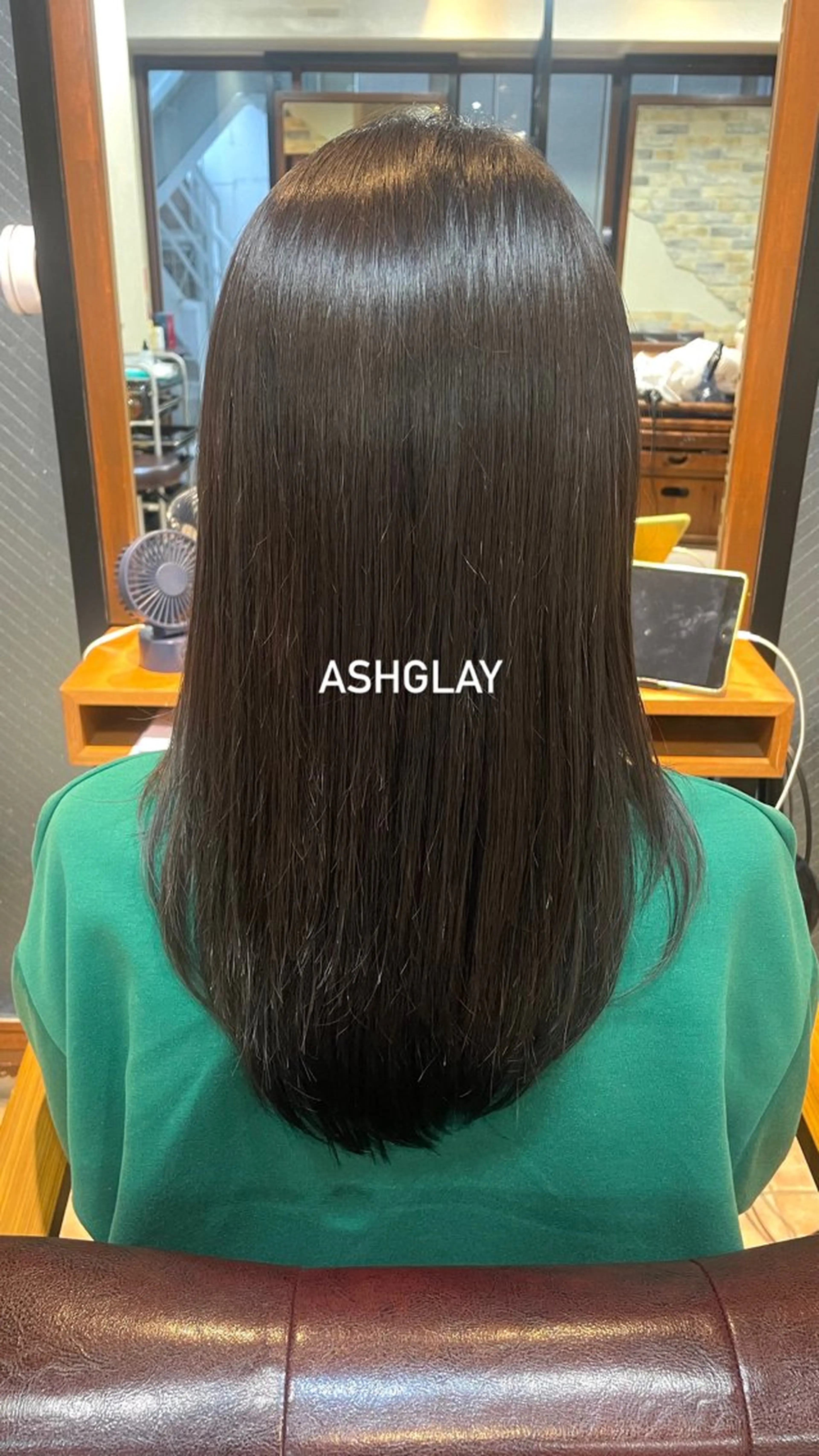 セミロング カラー ショート✂︎ ゆるパーマKANOのヘアスタイル