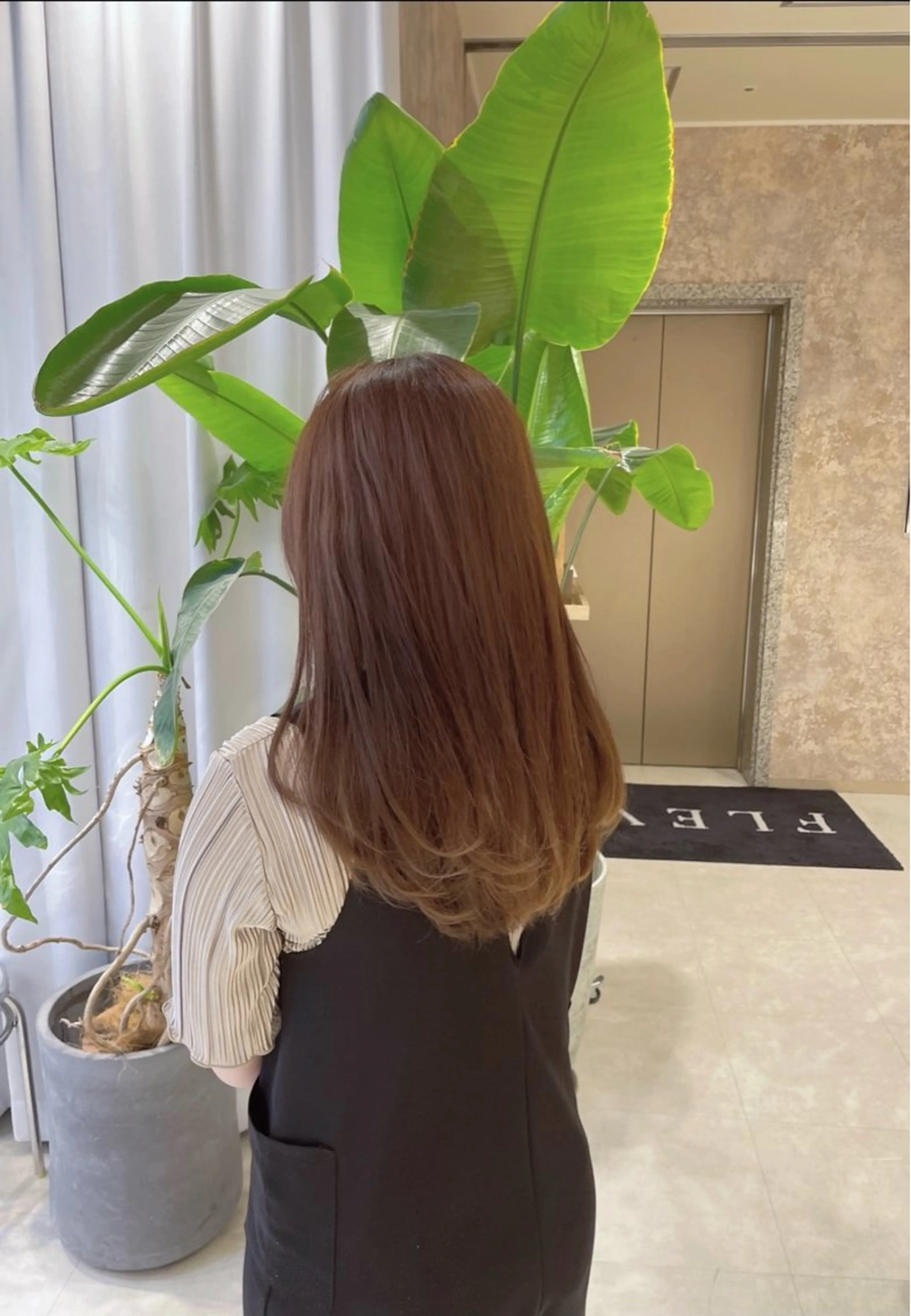 ロング レイヤーカット ローレイヤー total beauty salon　FLEVE所属・メンズ/アイブロウ 菊池啓太のヘアスタイル