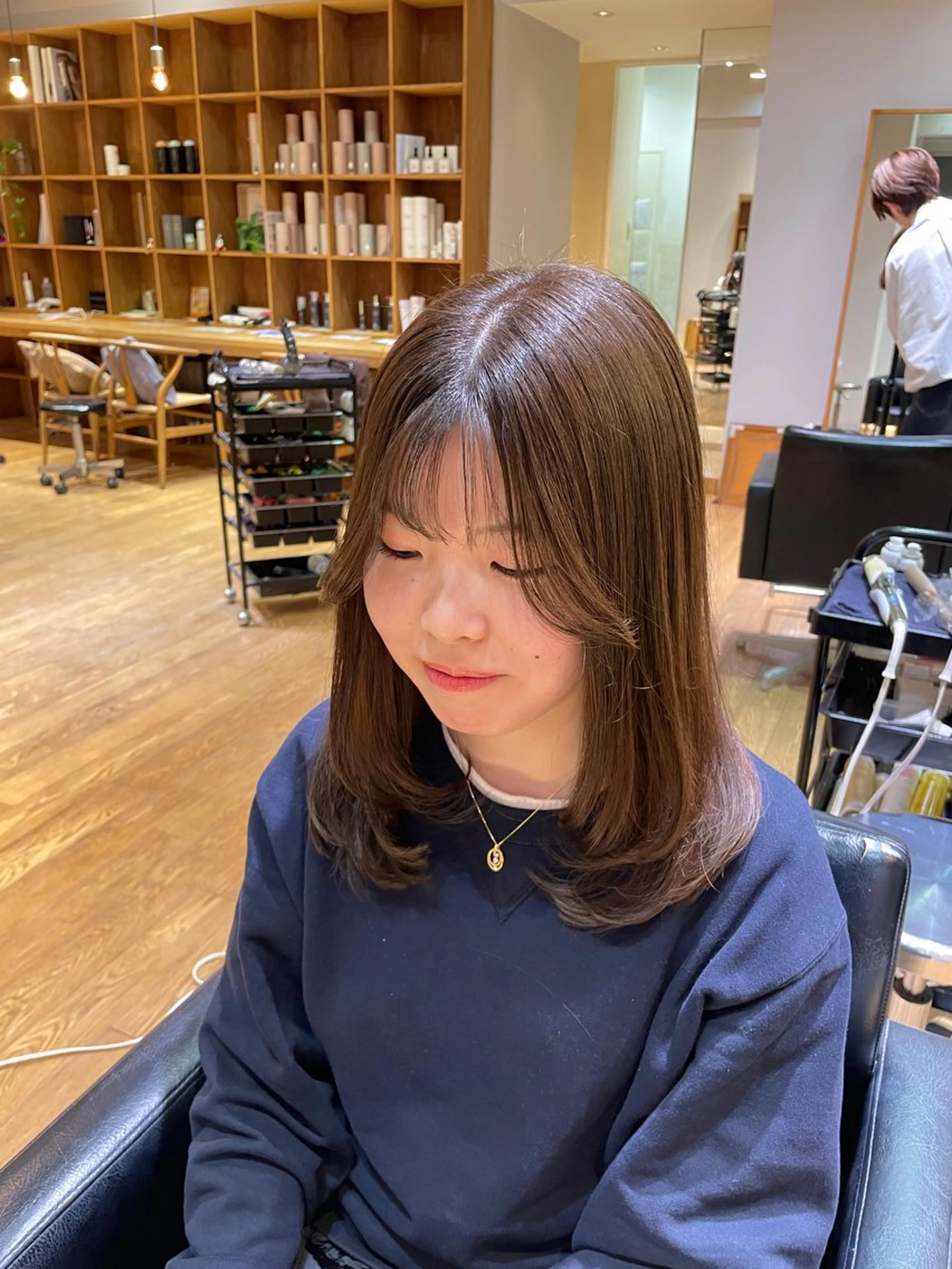 セミロング カラー ベージュカラー 透明感カラー オリーブベージュ レイヤーカット カット ヘアカラー トリートメント 縮毛矯正/レイヤー /ひかるのヘアスタイル