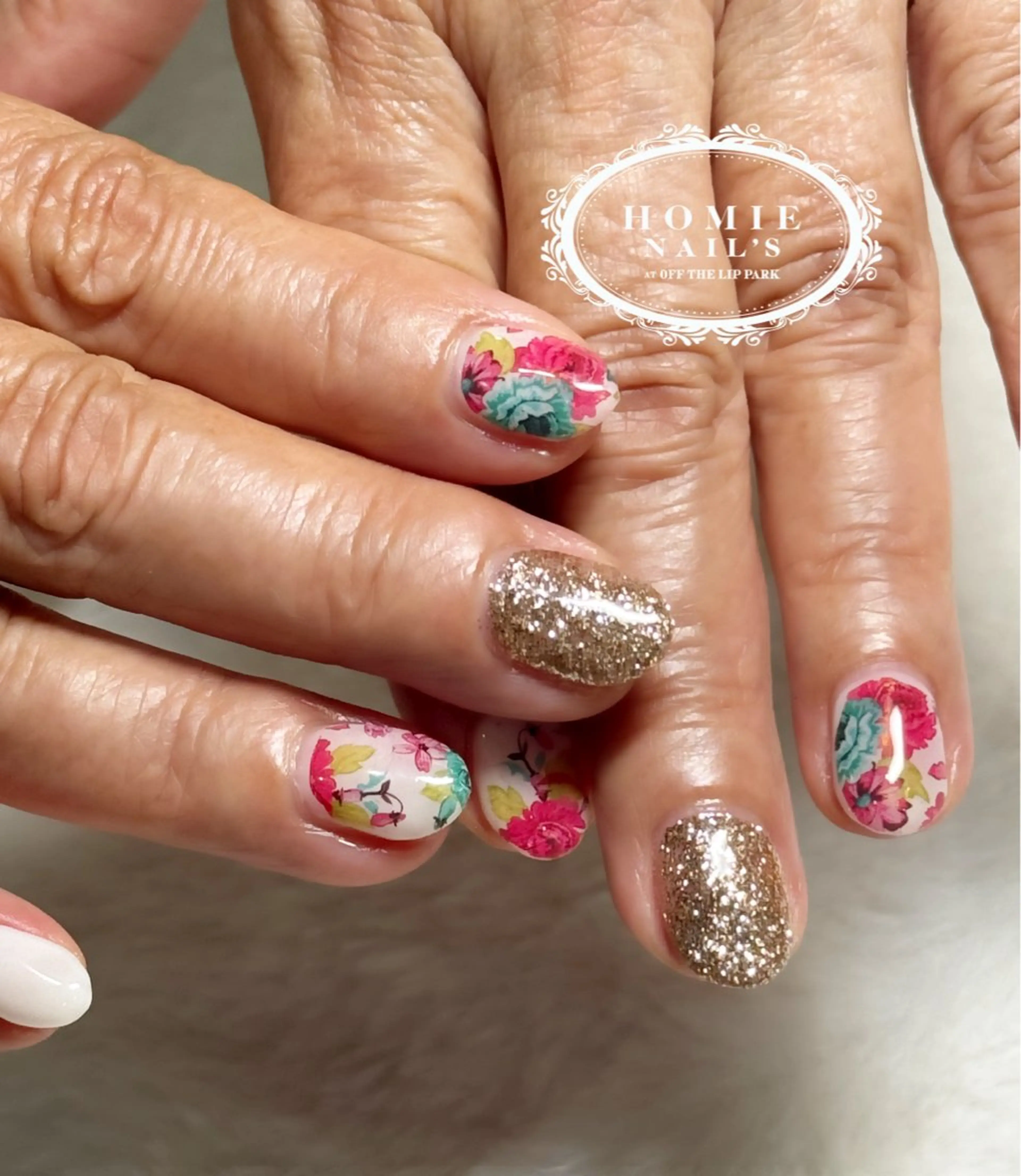 ネイル 成人式 オフザリップパーク Asamiのネイルデザイン