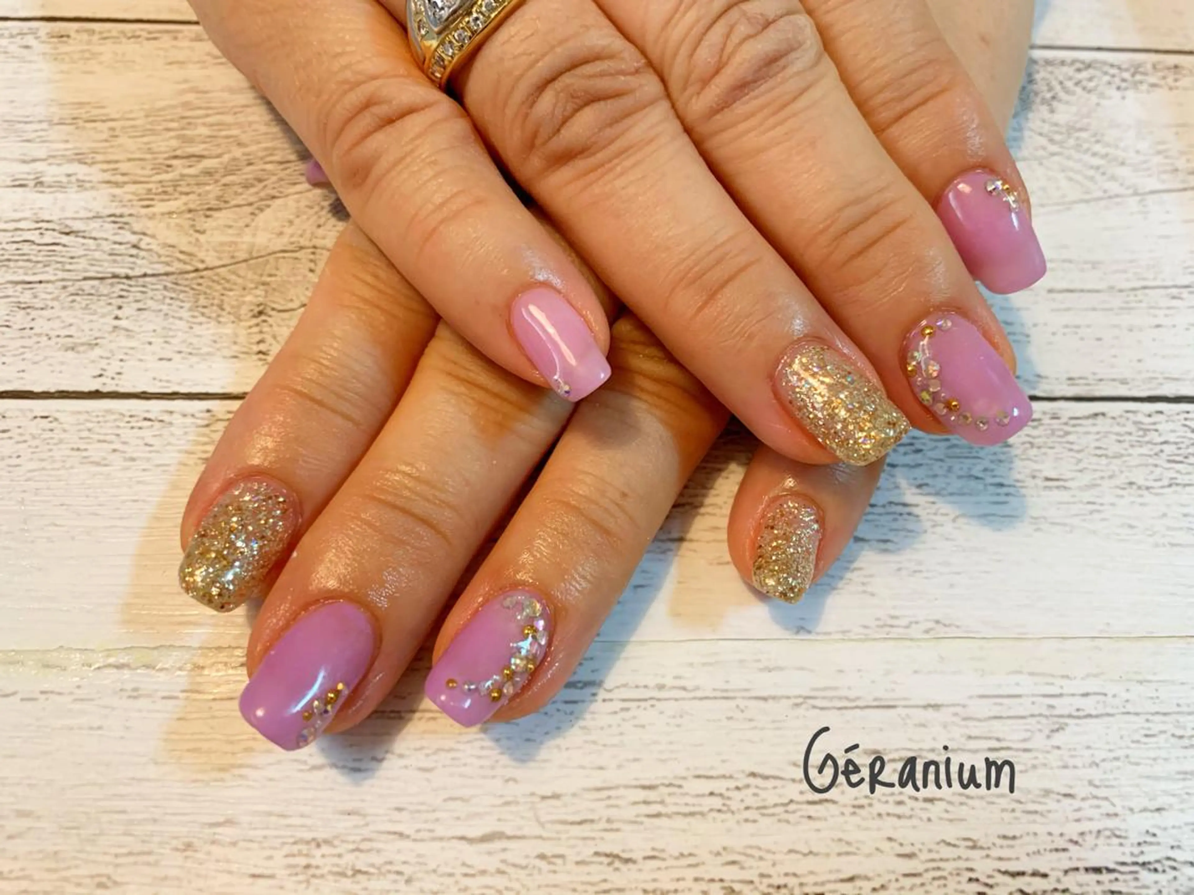 ネイル ハンドネイル フットネイル GéRanium Harukaのネイルデザイン