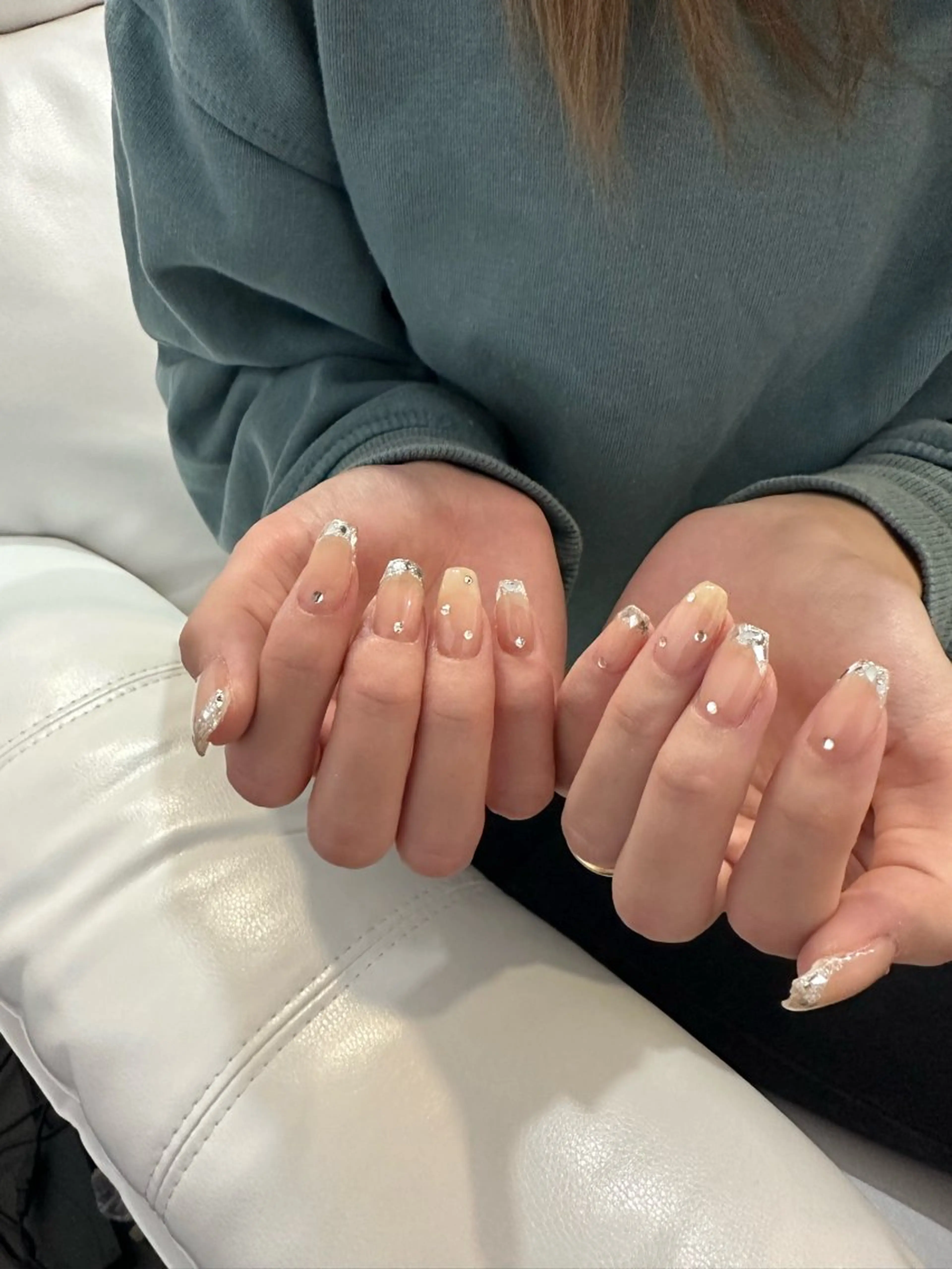 ネイル フレンチネイル ガラスフレンチ ハンドネイル ハンドケア SARA ♥のネイルデザイン