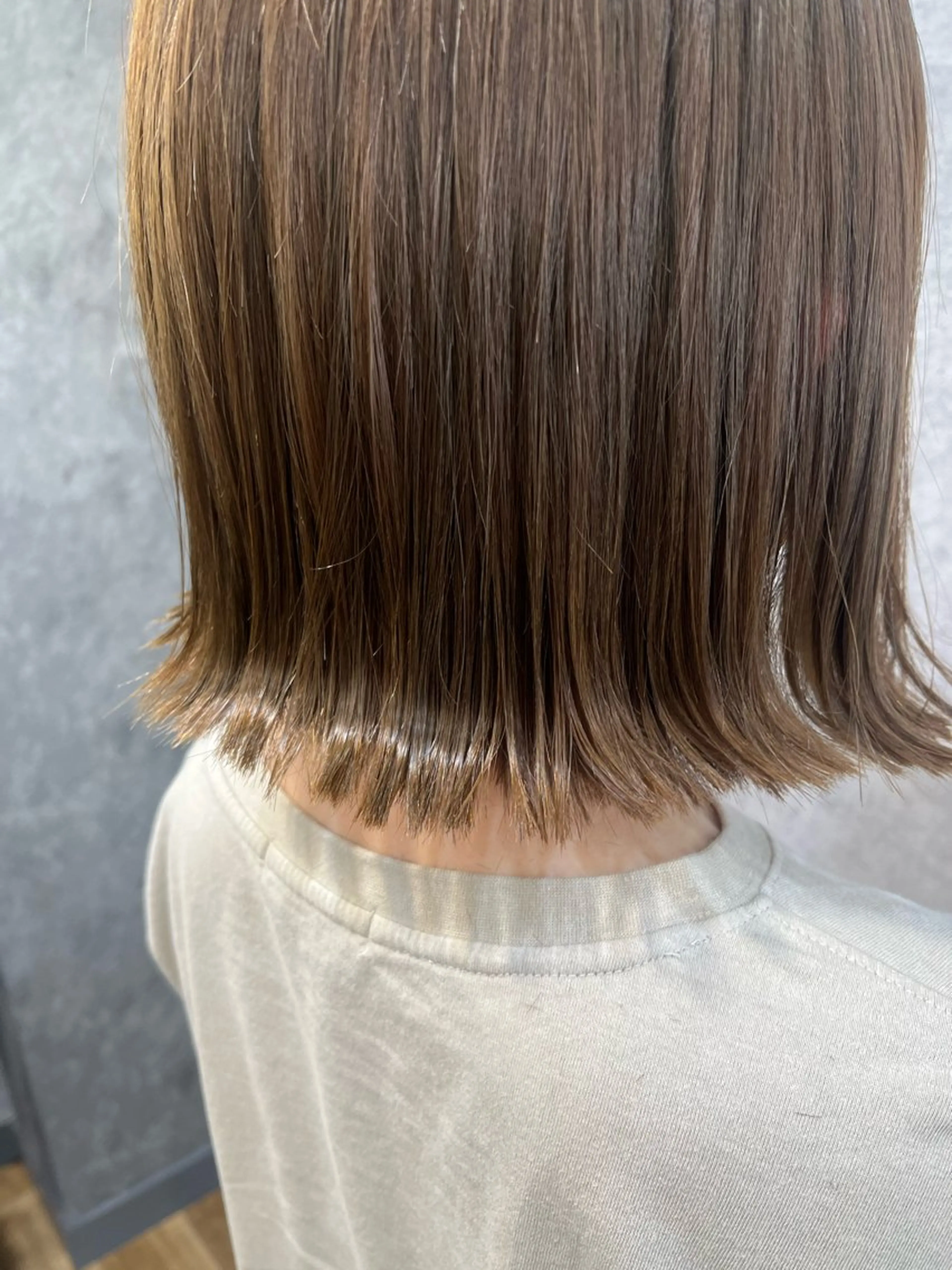 ミディアム 山本 咲貴のヘアスタイル